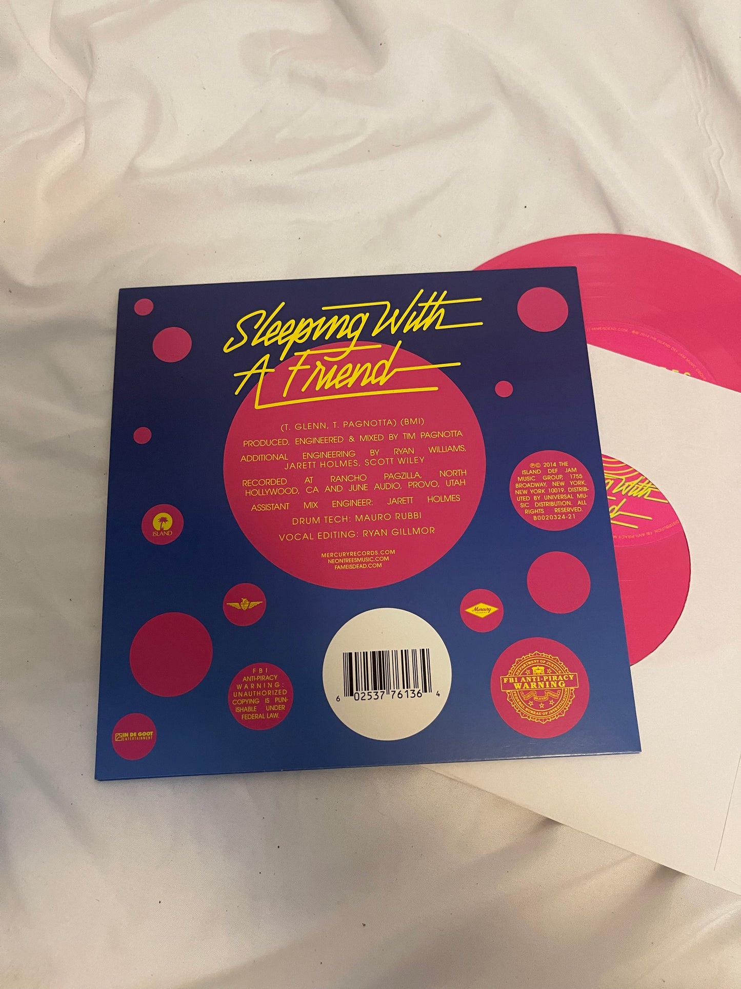 Neon Trees - Sleeping With A Friend (Record Store Day exclusive pink vinyl)