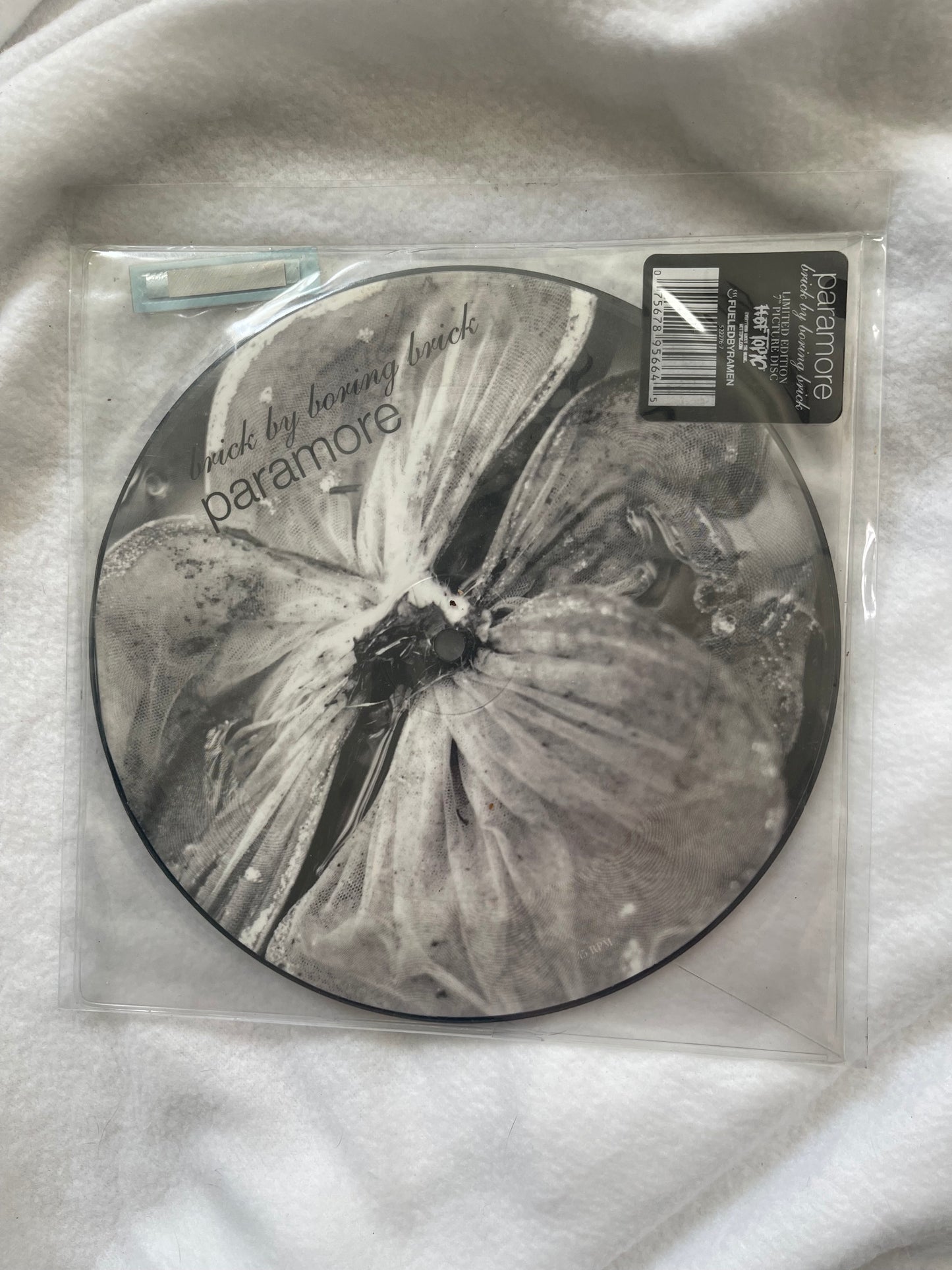 Paramore - Brick By Boring Brick (Hot Topic Exclusive picture disc vinyl)