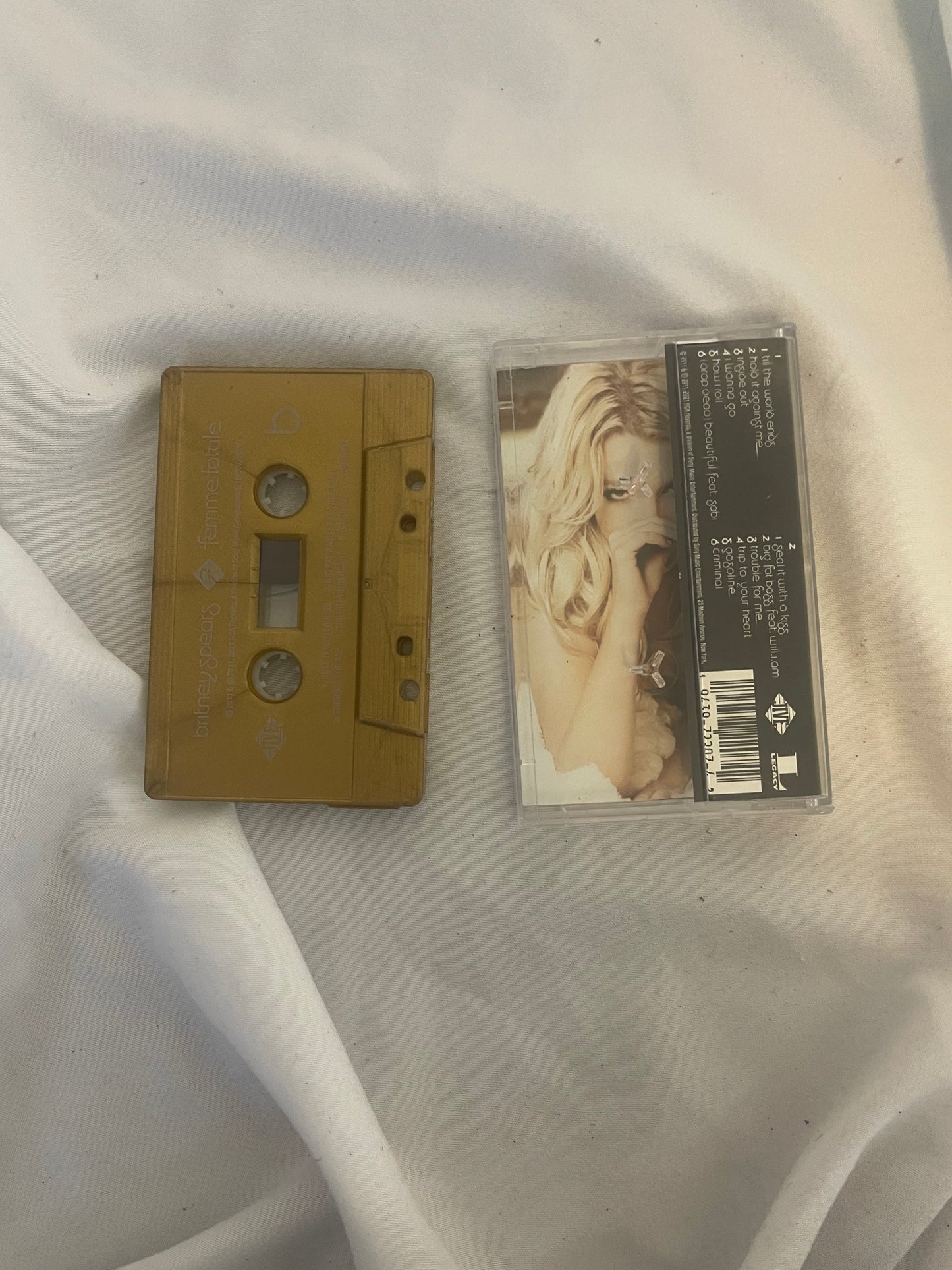 Britney Spears - Femme Fatale (Urban Outfitters exclusive gold cassette)