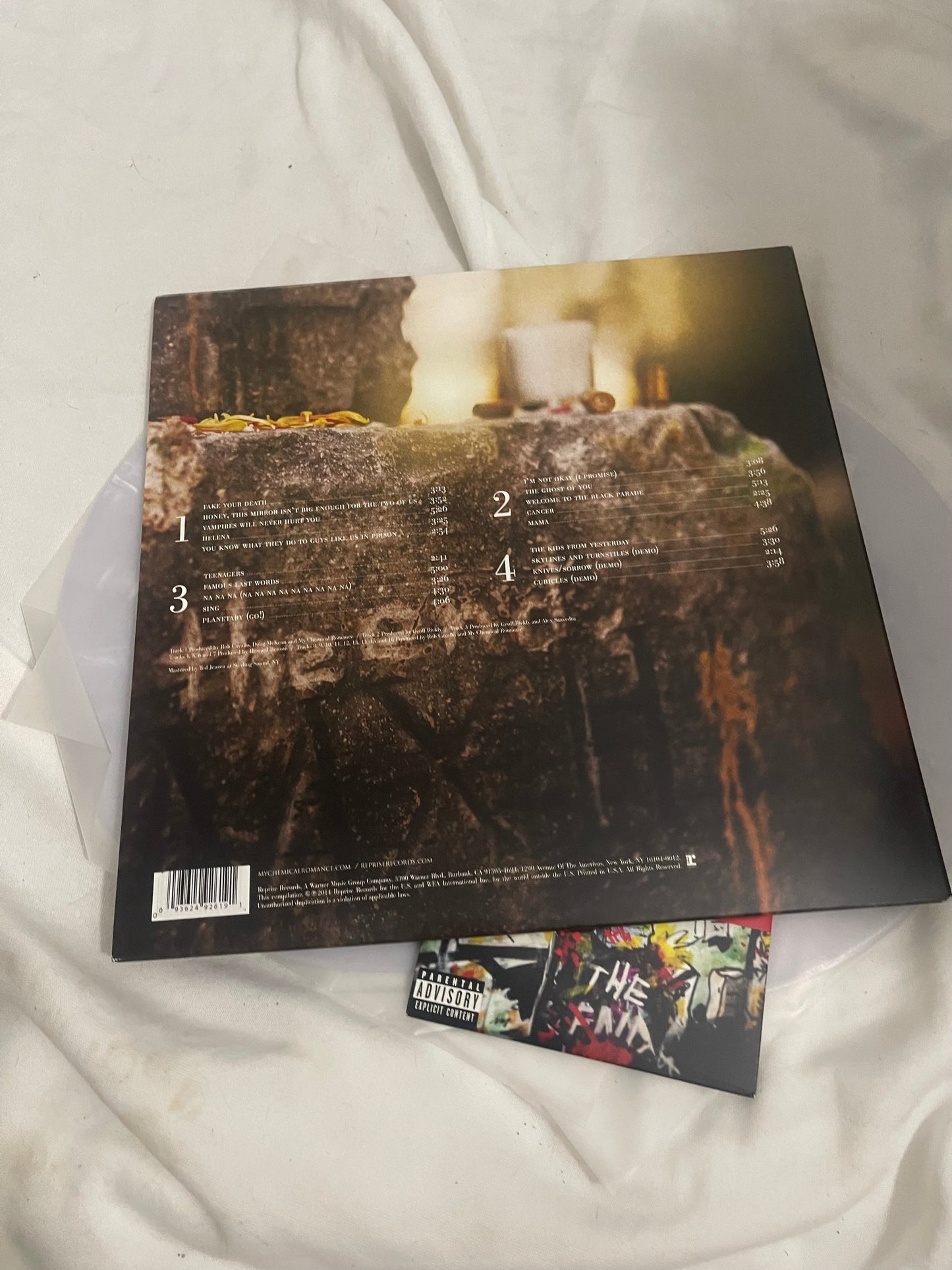 My Chemical Romance - May Death Never Stop You (Hot Topic exclusive white swirl vinyl)