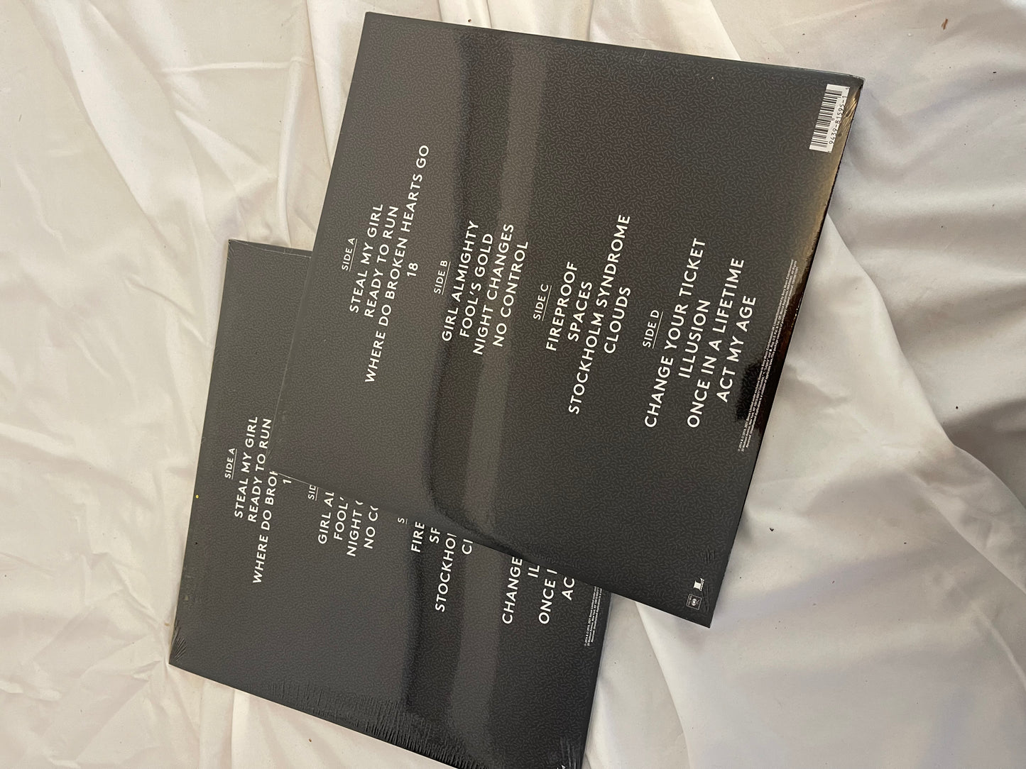 One Direction - Four (Urban Outfitters exclusive translucent red vinyl)