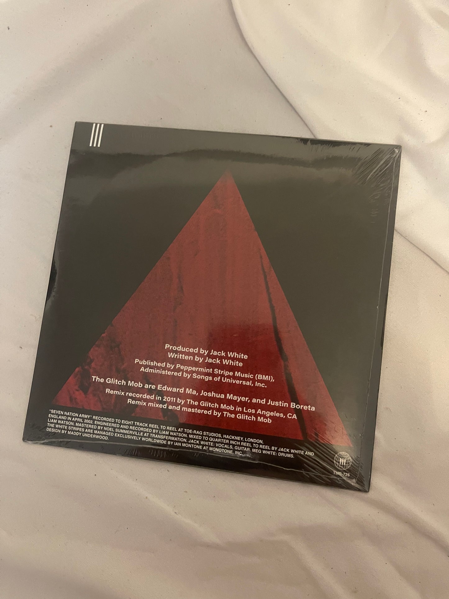 The White Stripes - Seven Nation Army (The Glitch Mob Remix) (exclusive red etched vinyl)