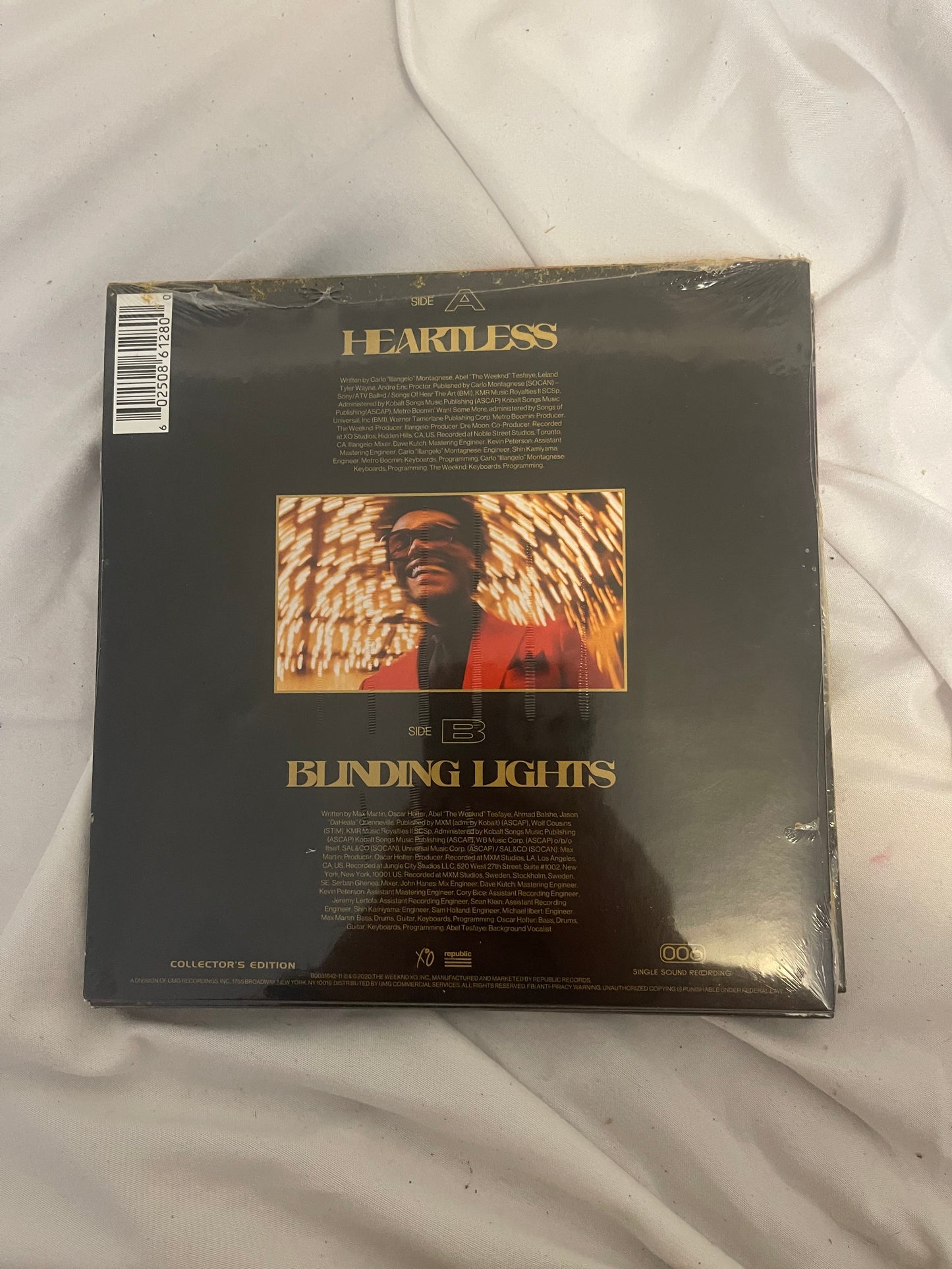The Weeknd - Heartless / Blinding Lights (webstore exclusive collectors edition 002 7” red vinyl)