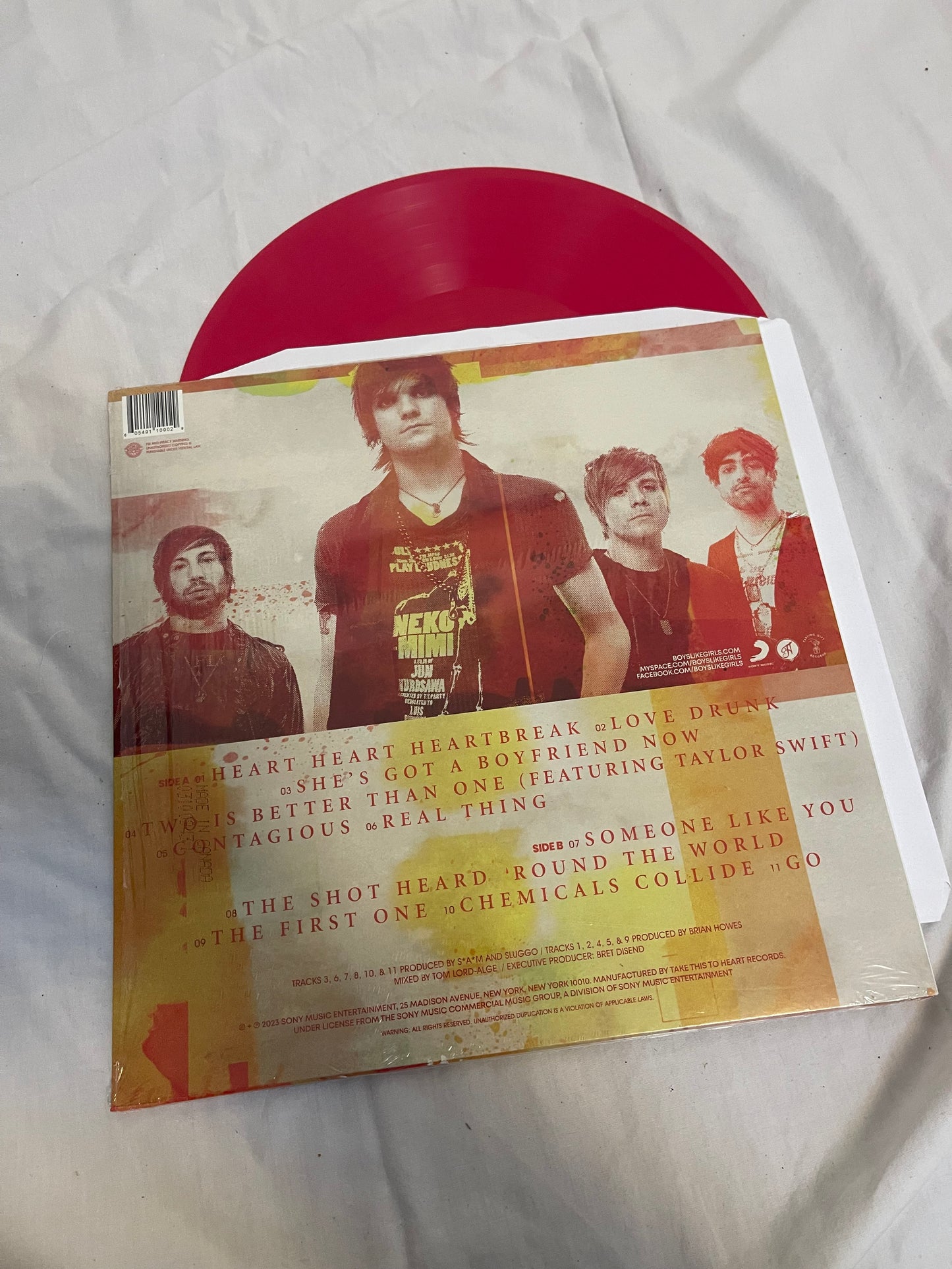Boys Like Girls - Love Drunk (webstore exclusive Magenta red vinyl)