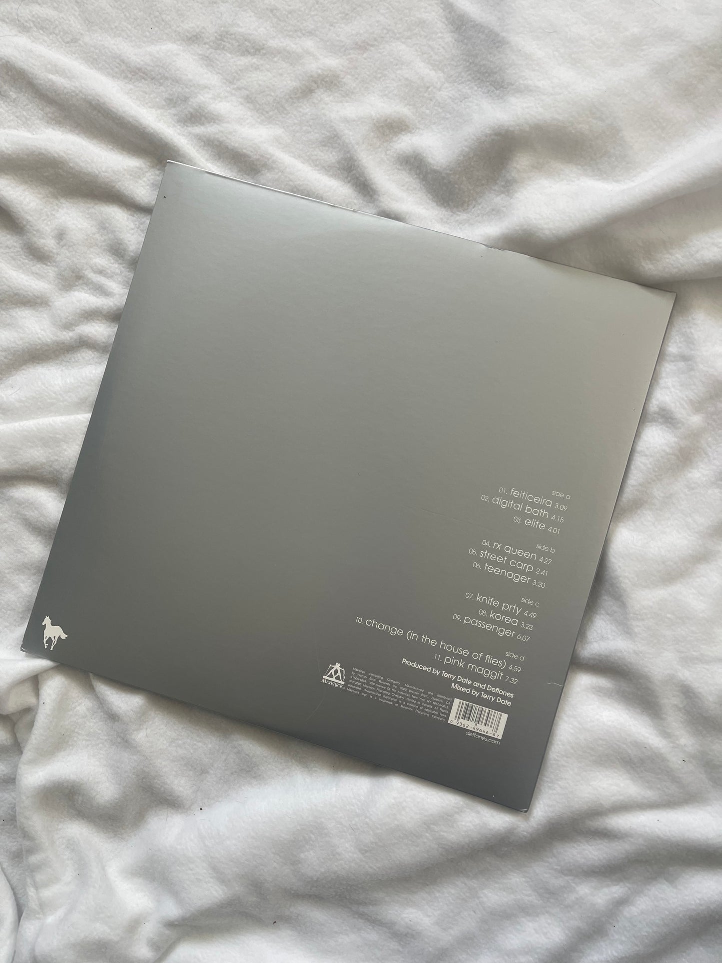 Deftones - White Pony (Hot Topic exclusive silver vinyl)