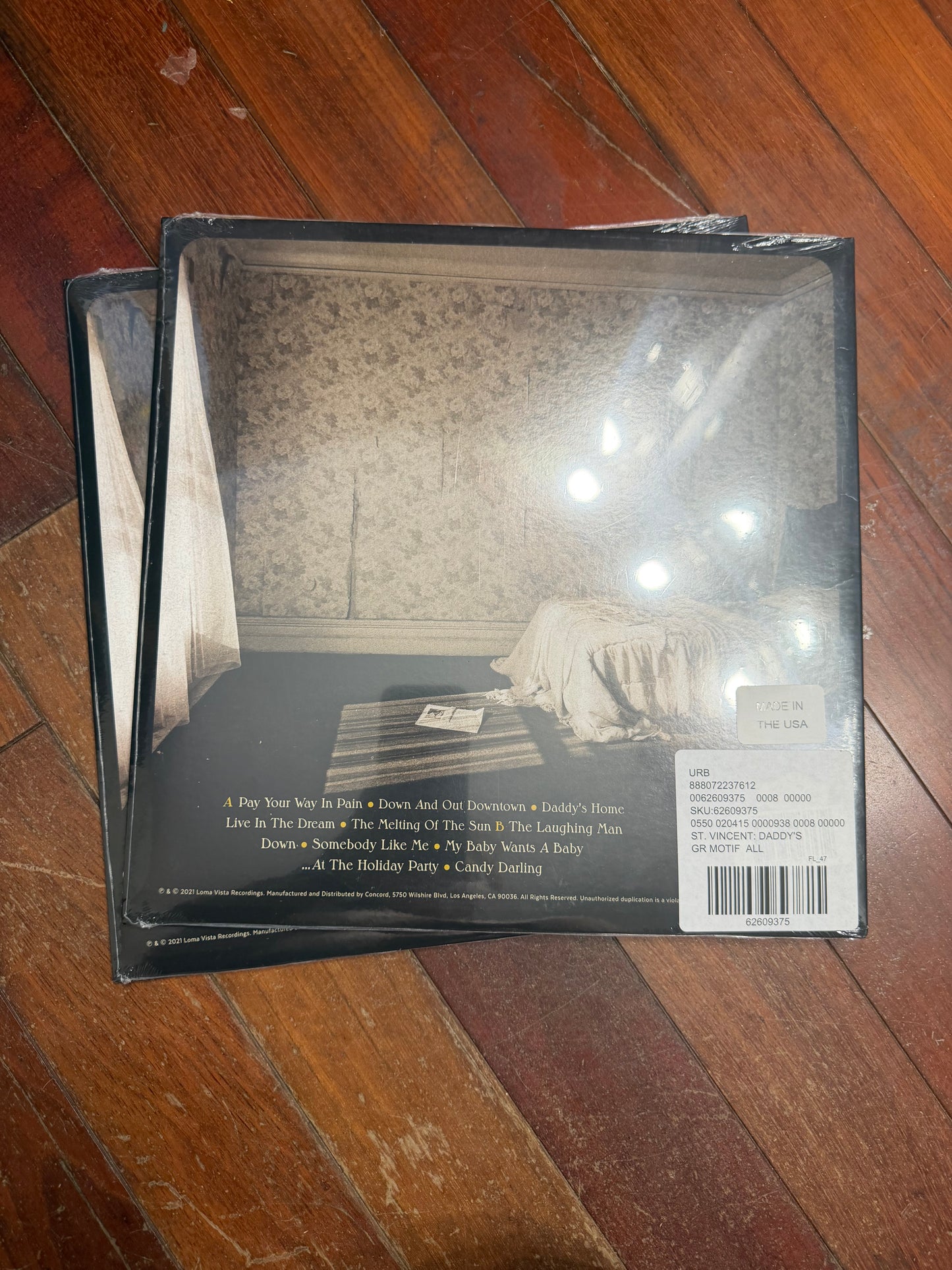 St. Vincent - Daddy’s Home (Urban Outfitters exclusive cool gray vinyl)