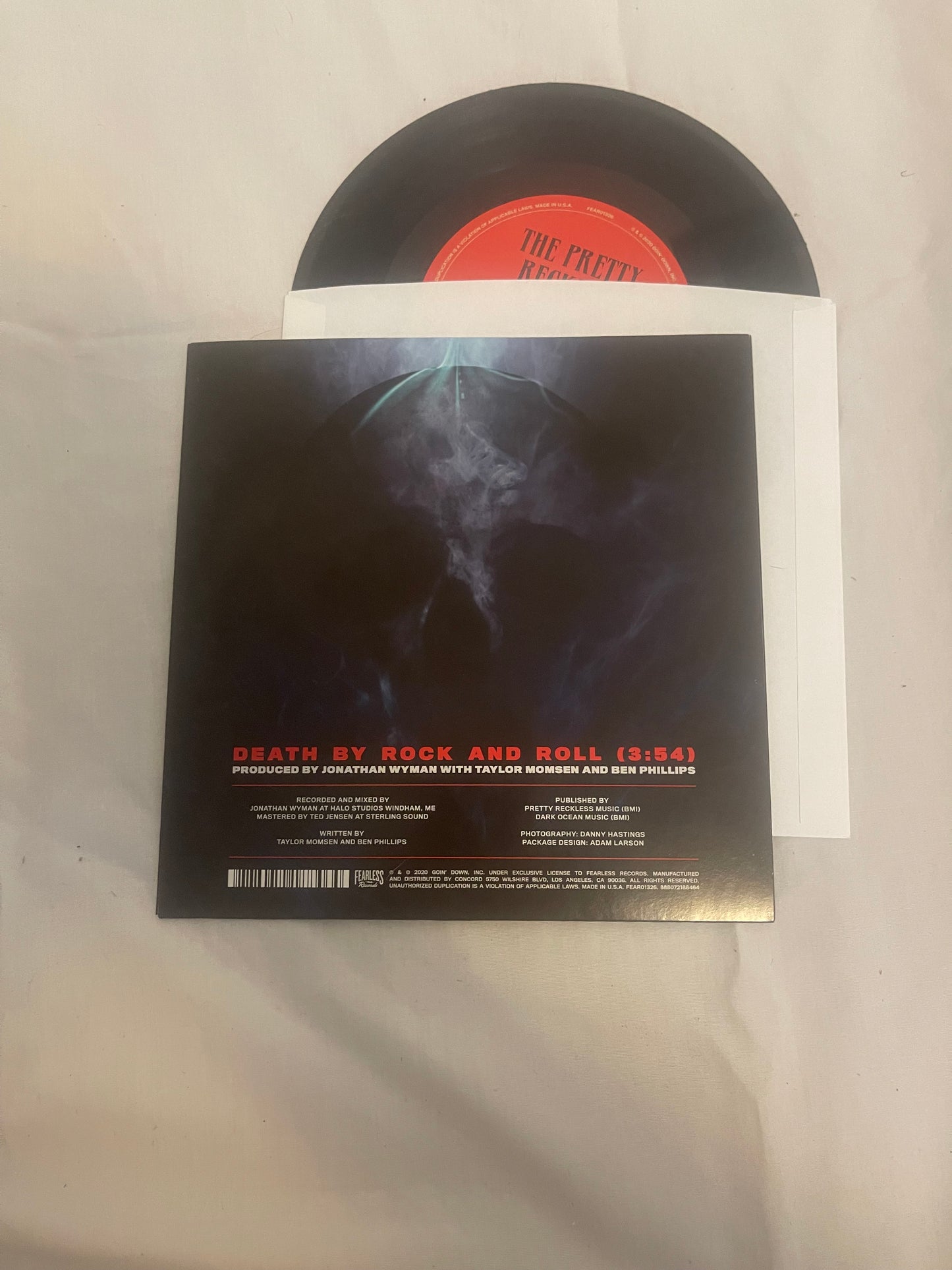 The Pretty Reckless - Death By Rock And Roll (webstore exclusive black 7” vinyl)