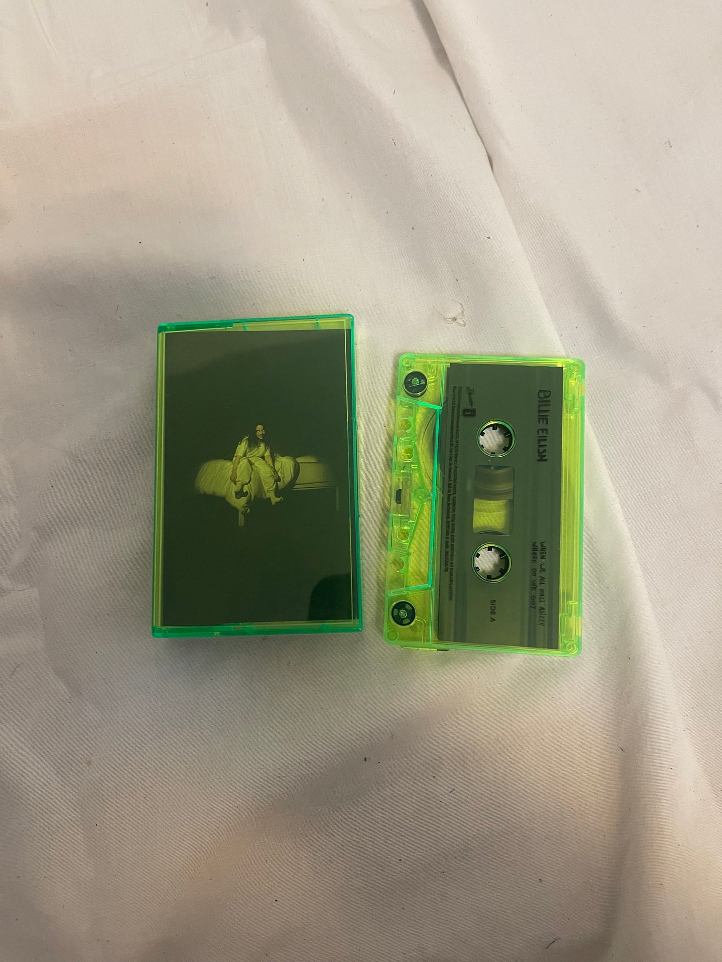Billie Eilish - When We All Fall Asleep, Where Do We Go? (exclusive UV glow in the dark cassette)