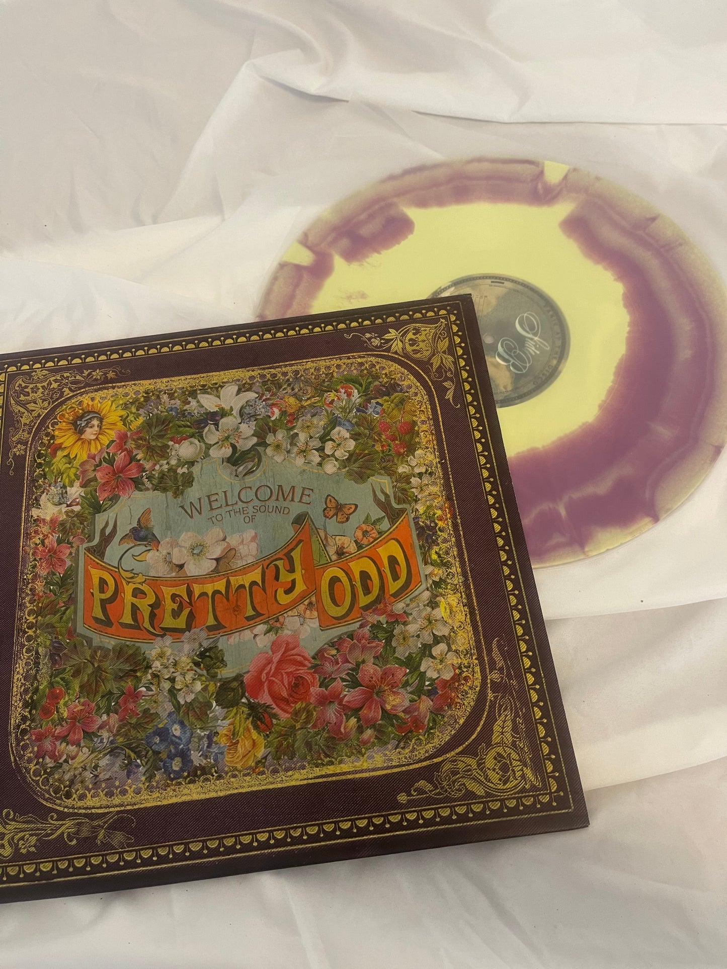 Panic! At The Disco - Pretty. Odd. (Hot Topic exclusive purple/yellow swirl vinyl)