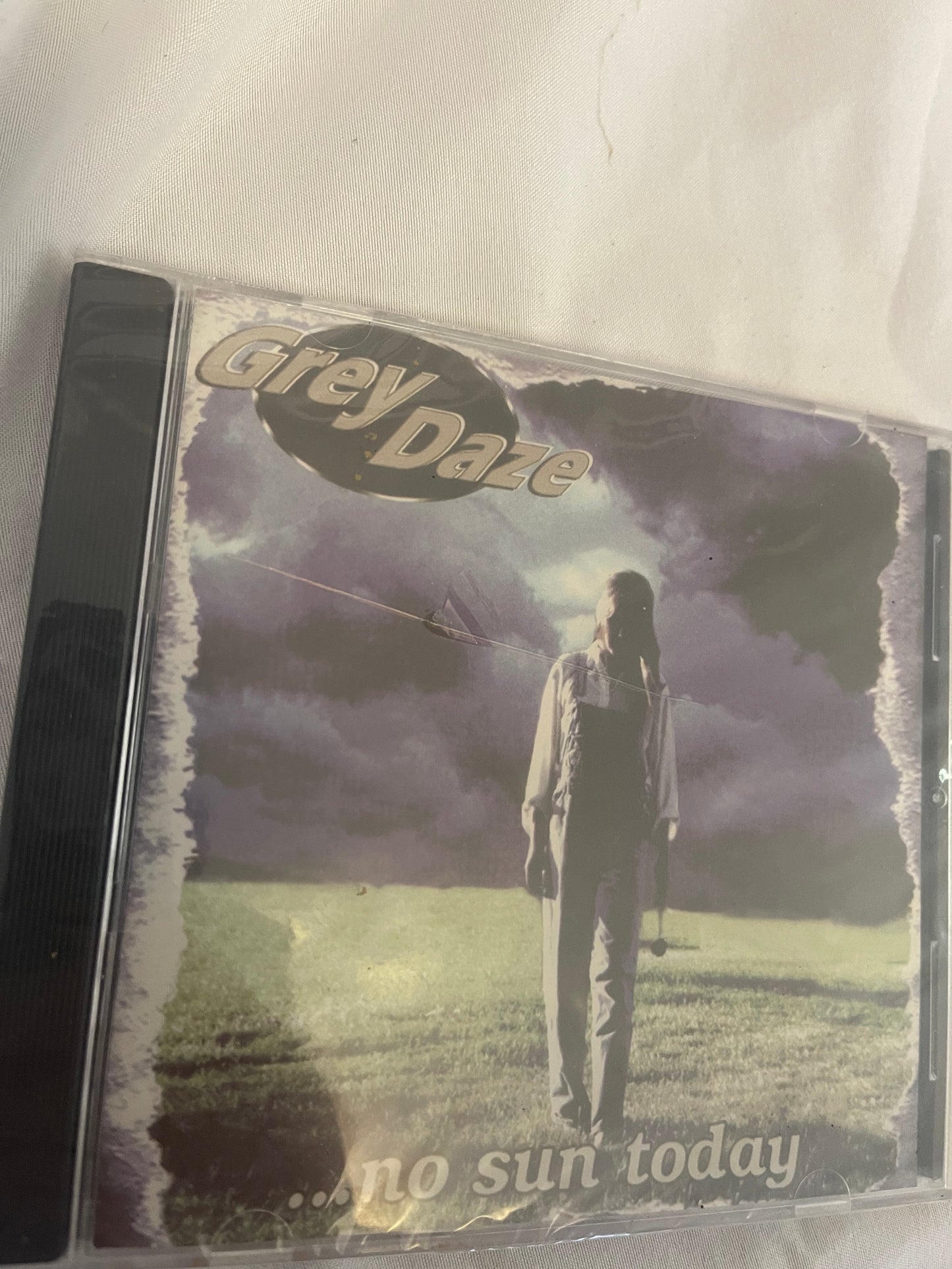 Grey Daze - No Sun Today (Revolver exclusive CD)