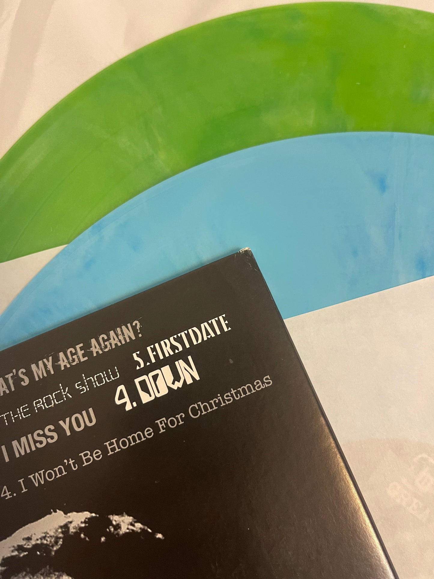 Blink 182 - Greatest Hits (Target exclusive Aqua blue opaque and leaf green marble vinyl)