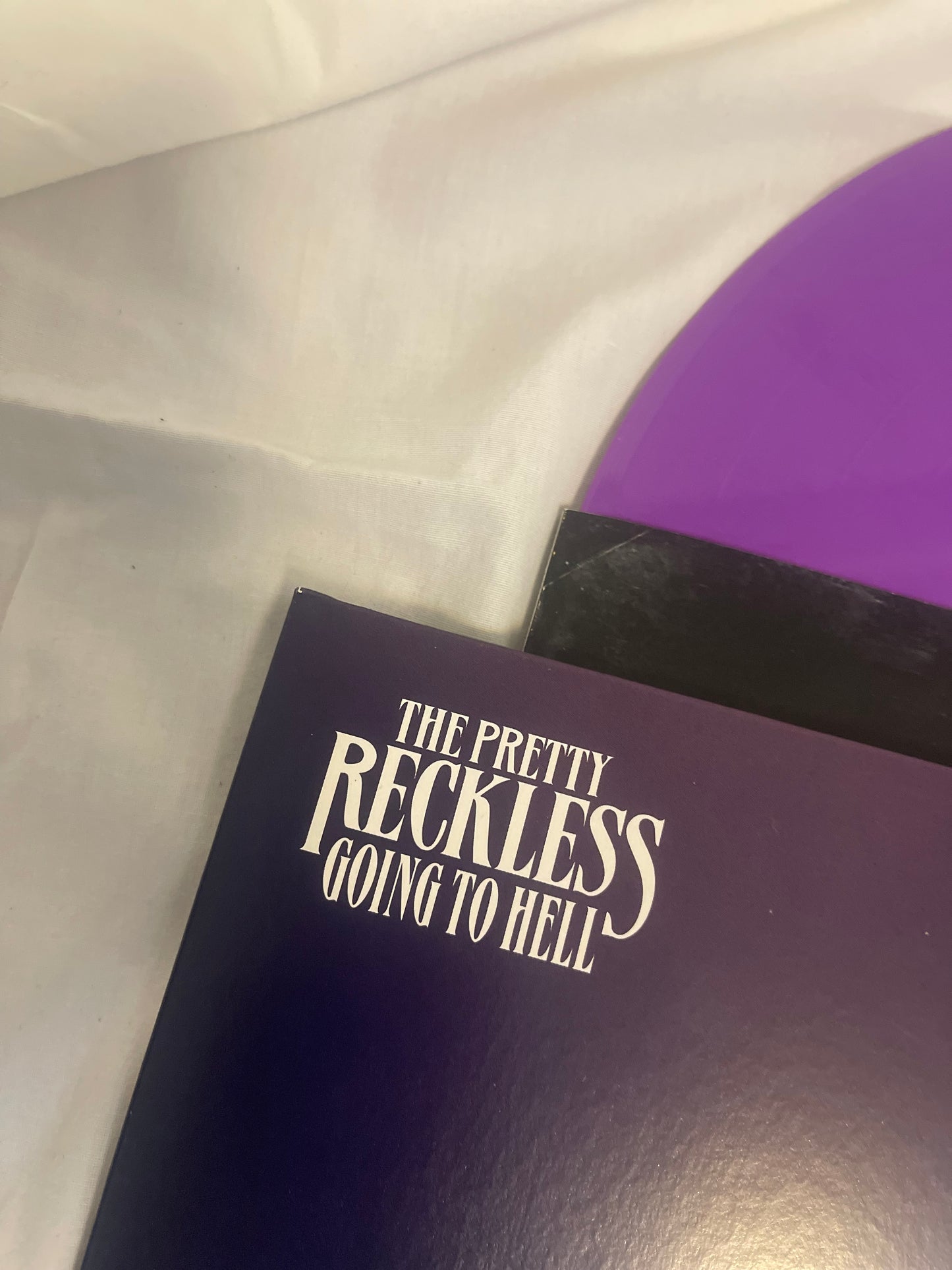 The Pretty Reckless - Going To Hell (exclusive purgatory purple vinyl) (888072401853)