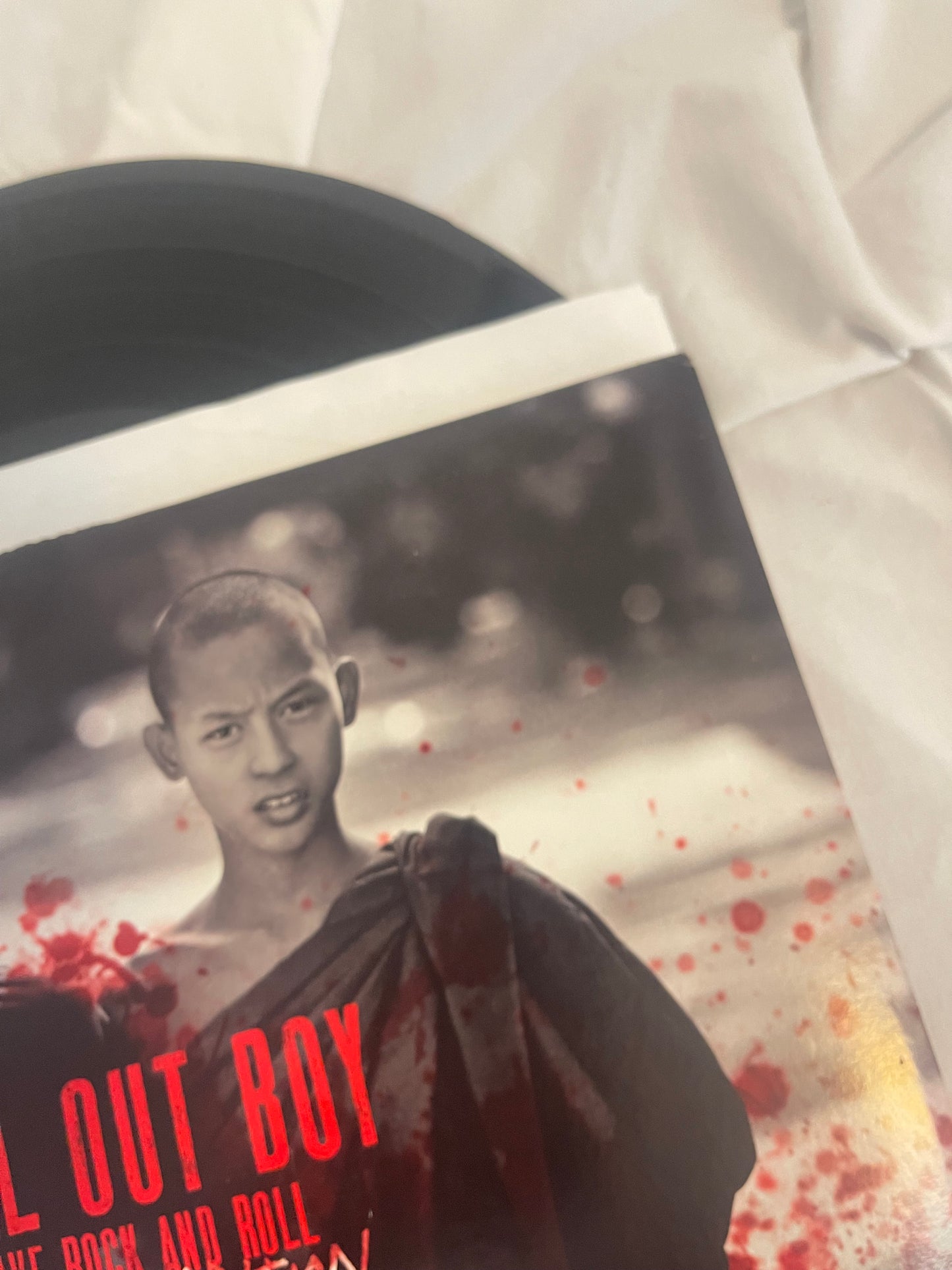 Fall Out Boy - Save Rock and Roll (PAX•AM Edition) (standard black vinyl)