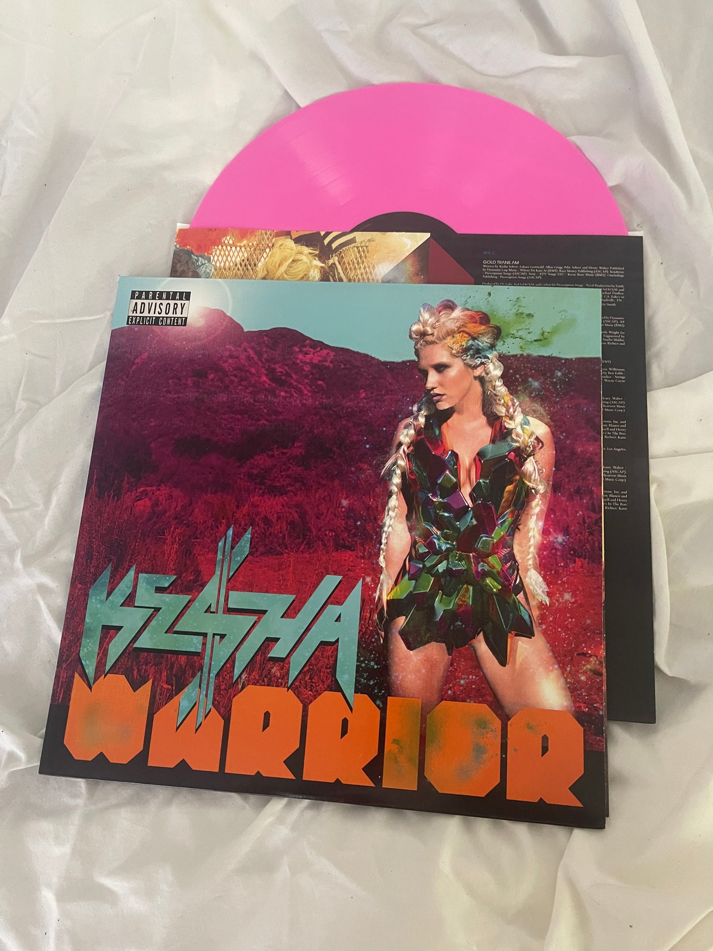 Kesha - Warrior (Urban Outfitters exclusive pink marble vinyl)