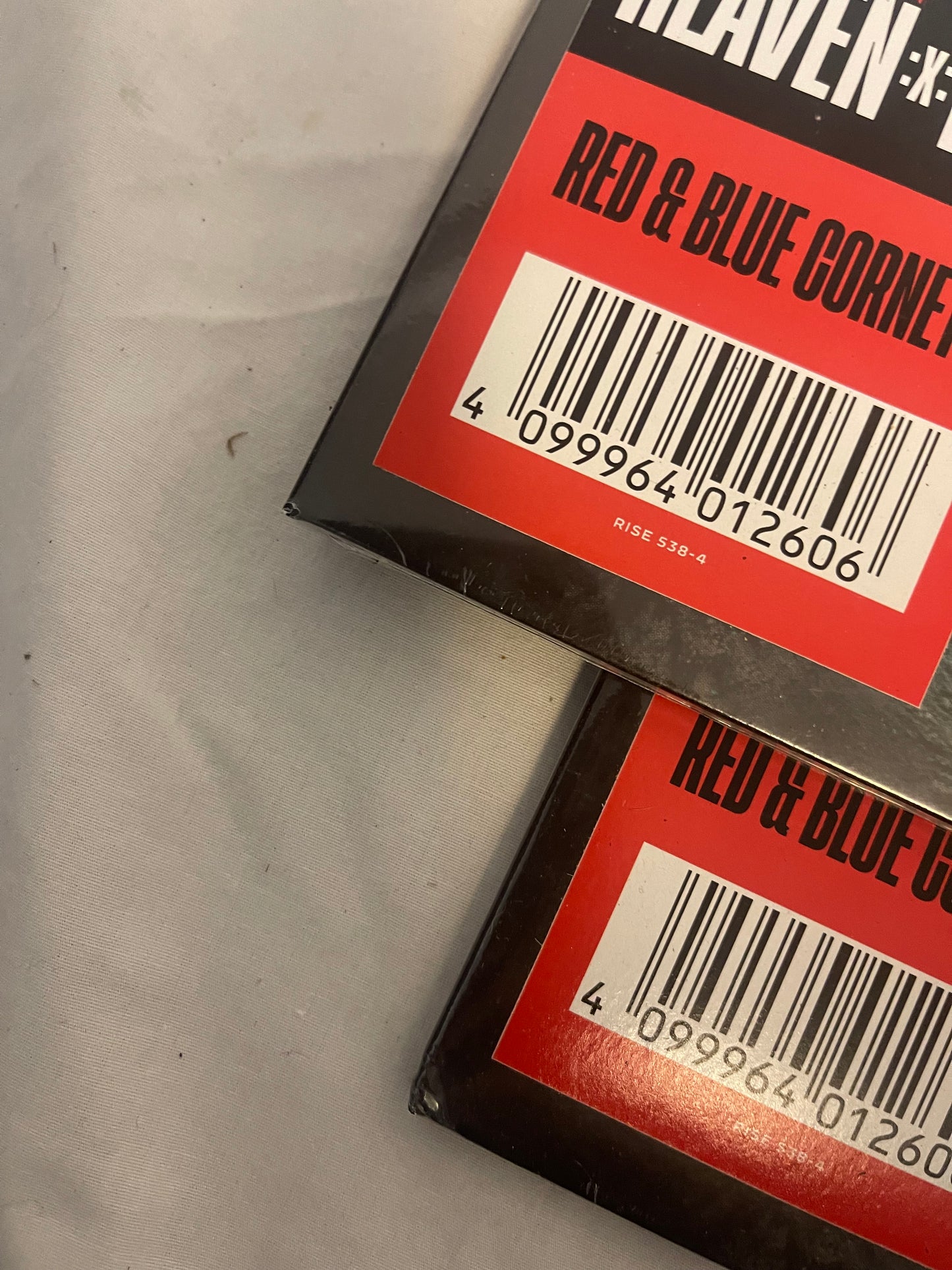 Sum 41 - Heaven :x: Hell (exclusive red and blue cornetto vinyl)