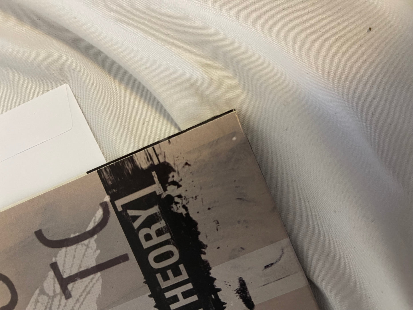 Linkin Park - Hybrid Theory (exclusive red vinyl)