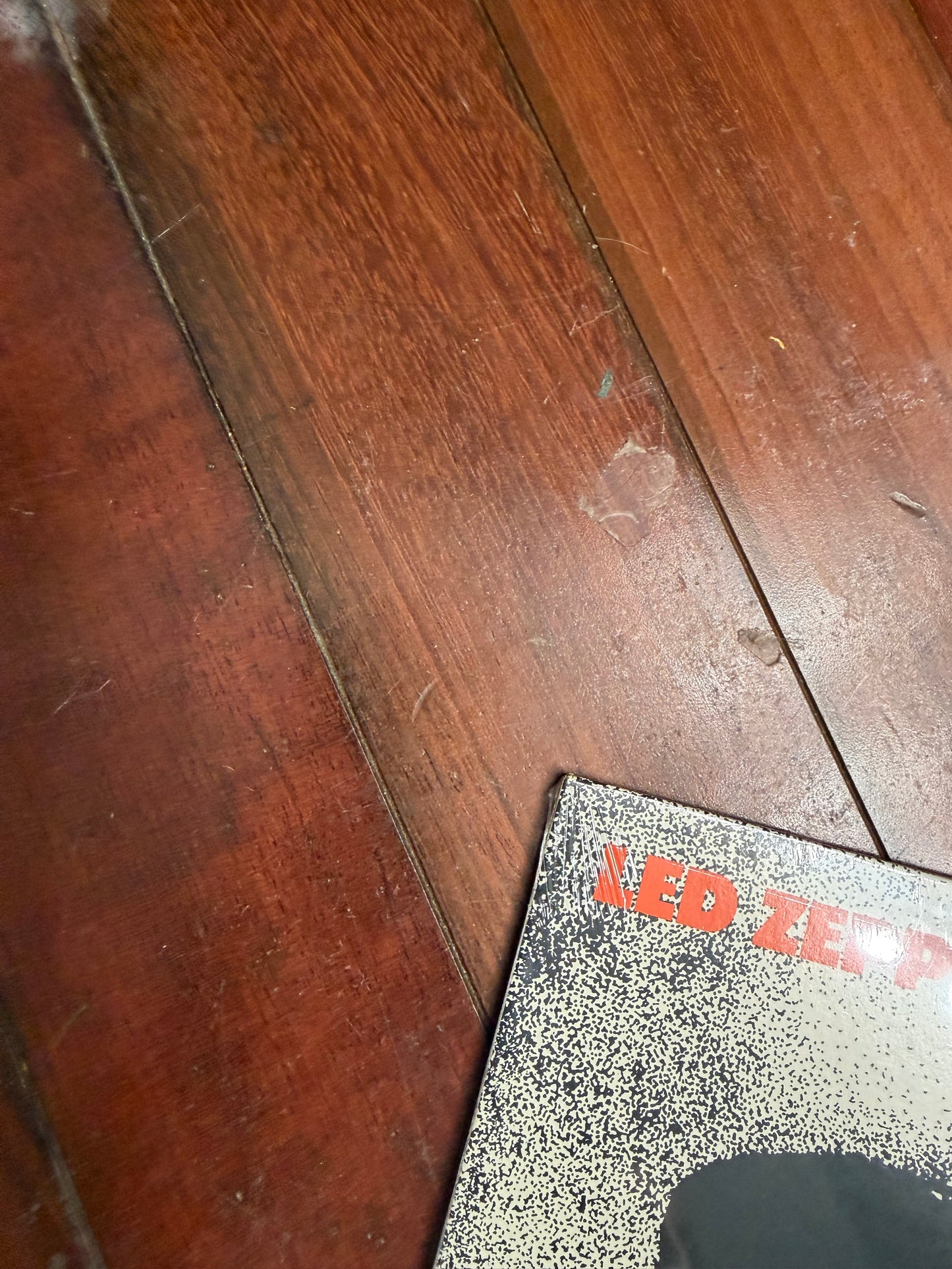 Led Zeppelin - Led Zeppelin (Walmart exclusive vinyl with replica tour laminate)