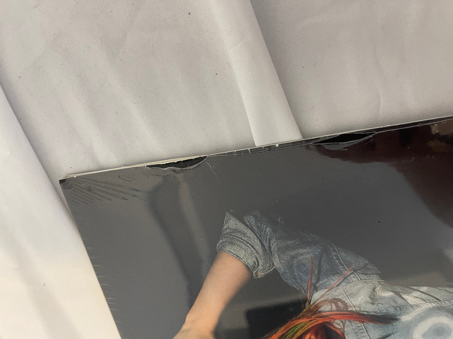 (1) Paramore - Self-Titled (Urban Outfitters exclusive light blue vinyl)