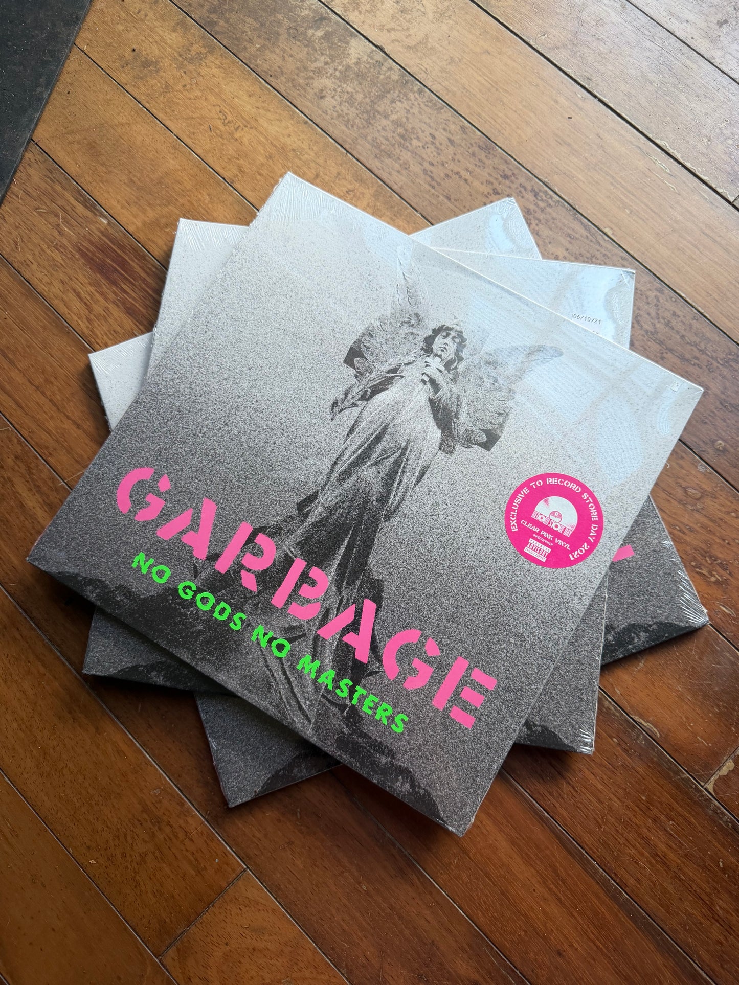 Garbage - No Gods No Masters (Record Store Day exclusive pink vinyl)