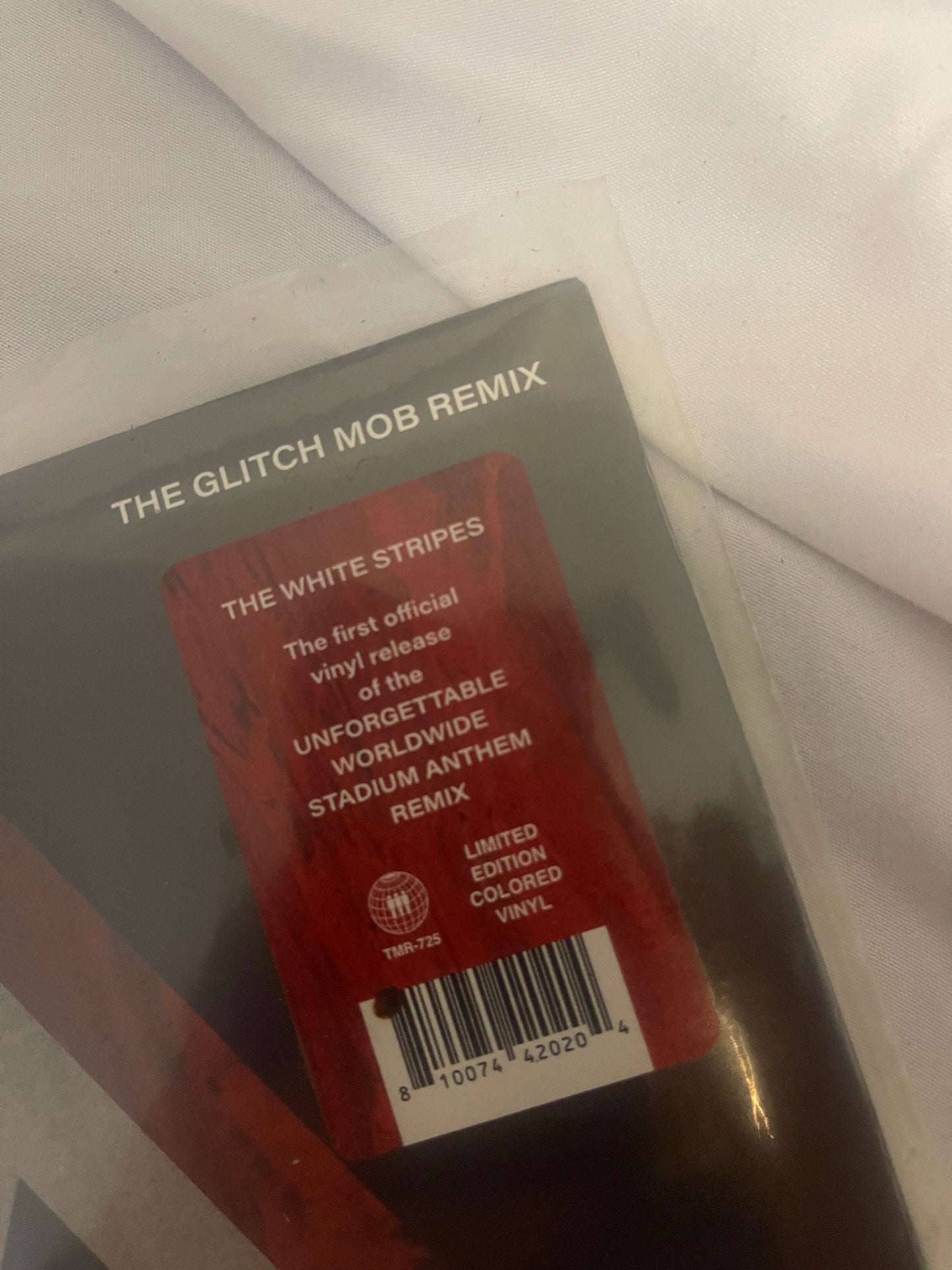 The White Stripes - Seven Nation Army (The Glitch Mob Remix) (exclusive red etched vinyl)