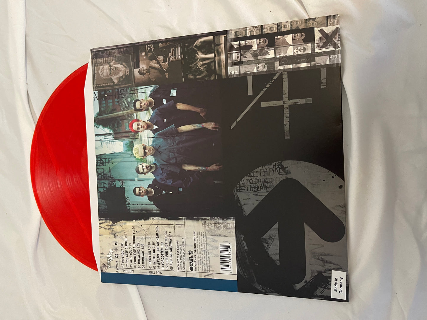 Linkin Park - Hybrid Theory (exclusive red vinyl)