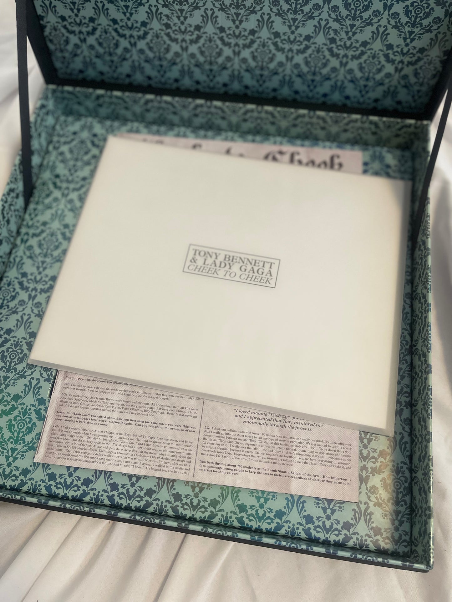 Lady Gaga, Tony Bennett - Cheek To Cheek (limited edition vinyl/CD box set)