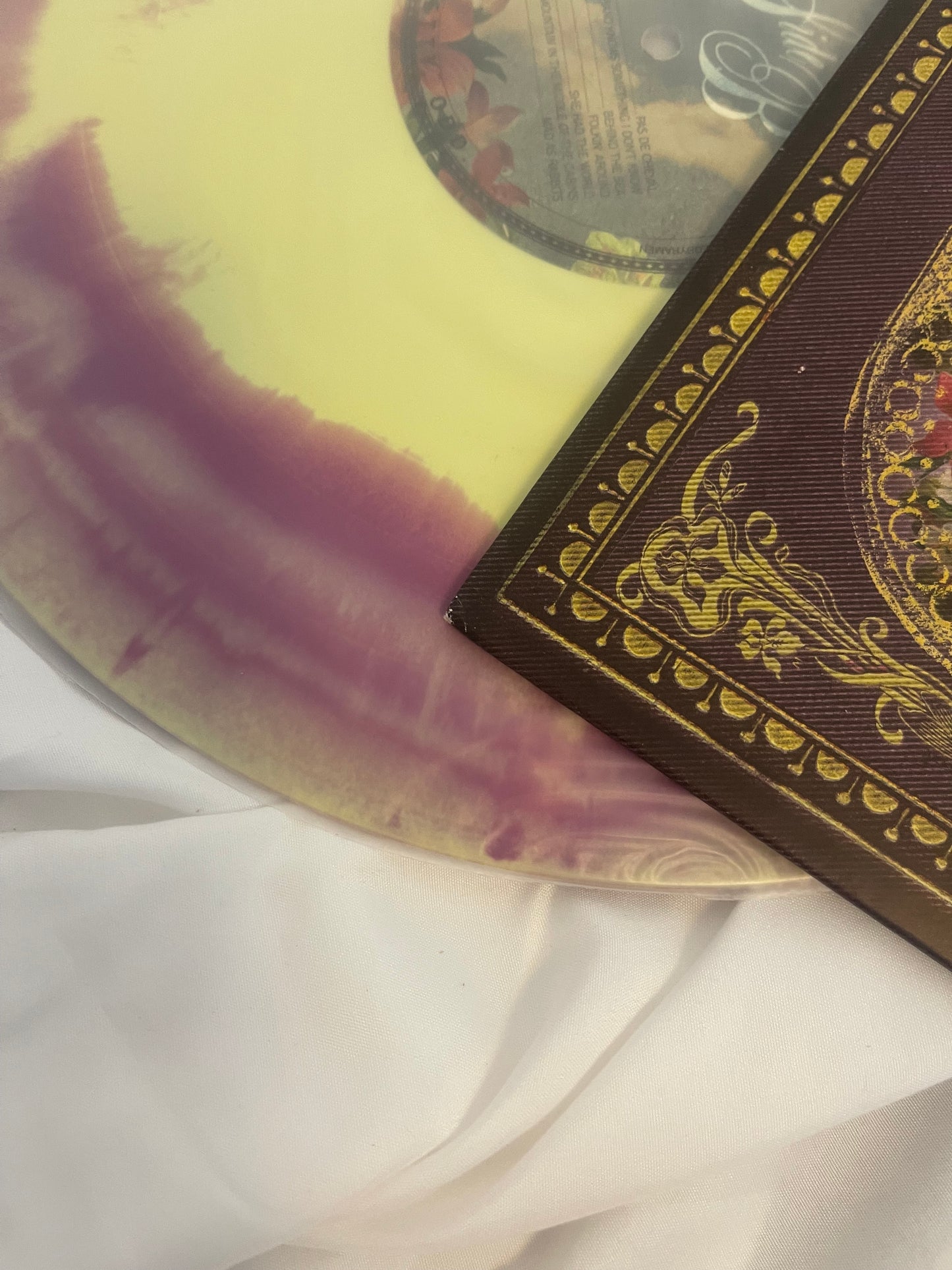 Panic! At The Disco - Pretty. Odd. (Hot Topic exclusive purple/yellow swirl vinyl)