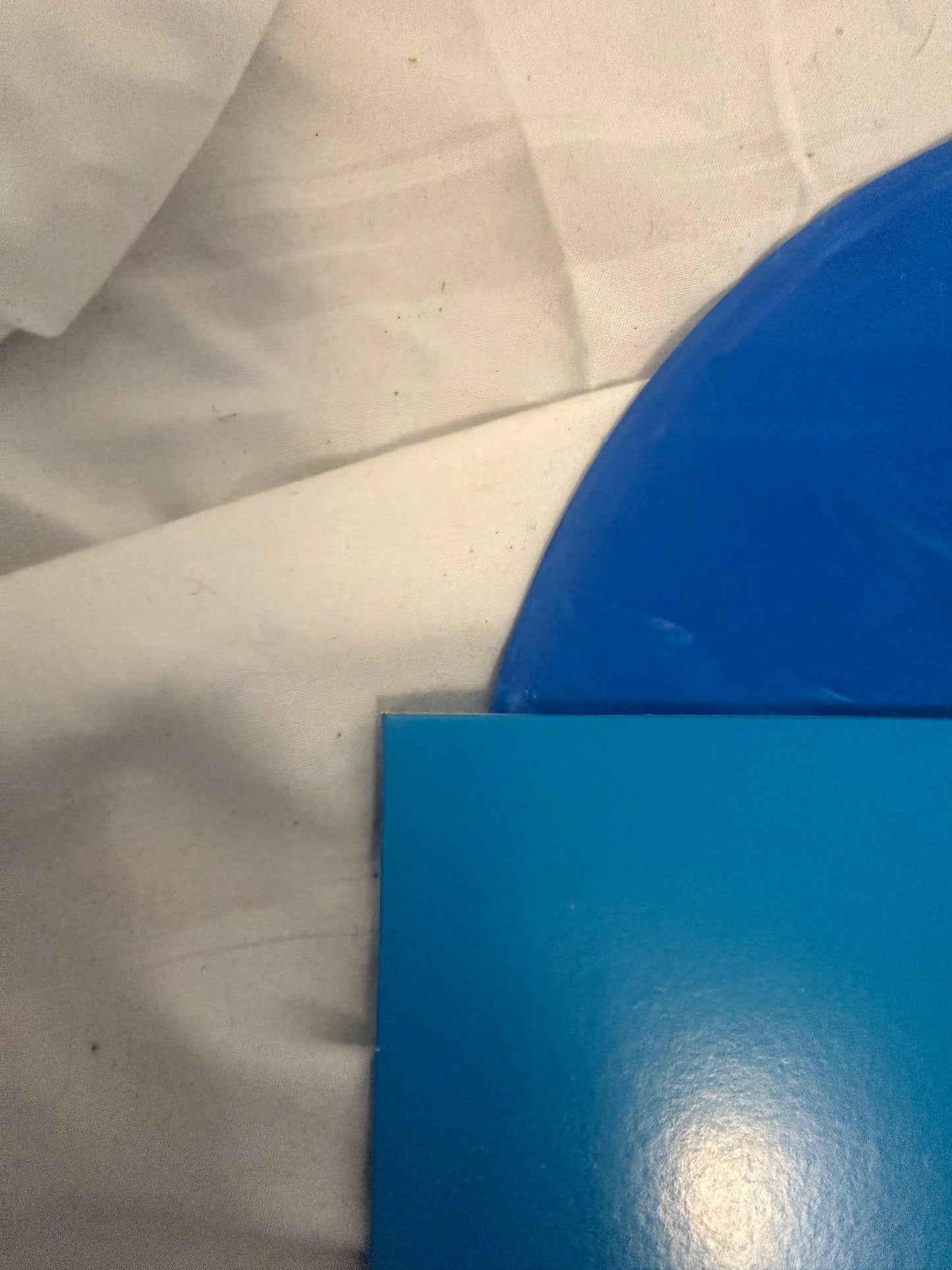 Weezer - Weezer (blue album) (Target exclusive blue and white marble vinyl) (display only)