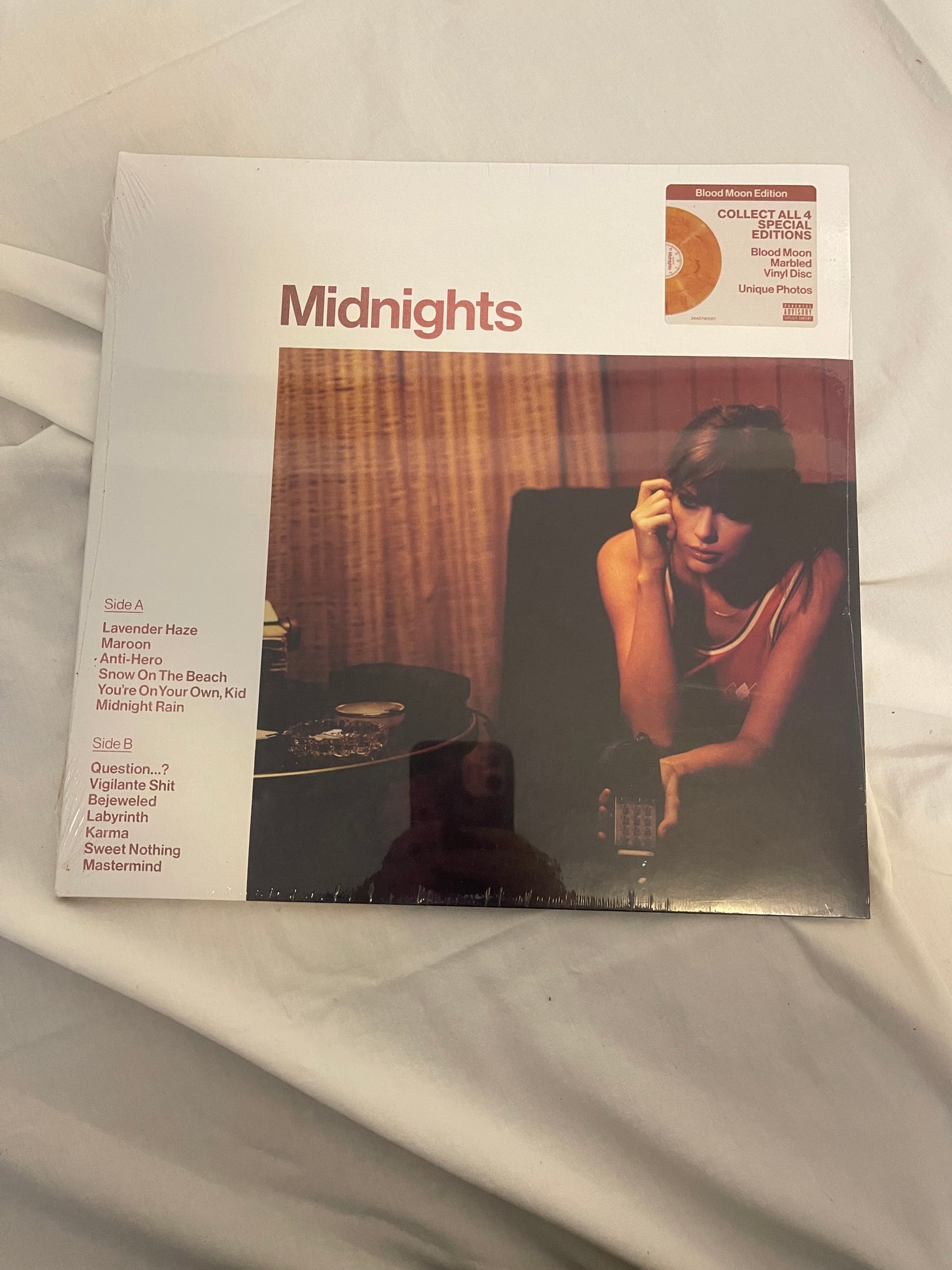 Taylor Swift - Midnights (Exclusive blood moon vinyl)