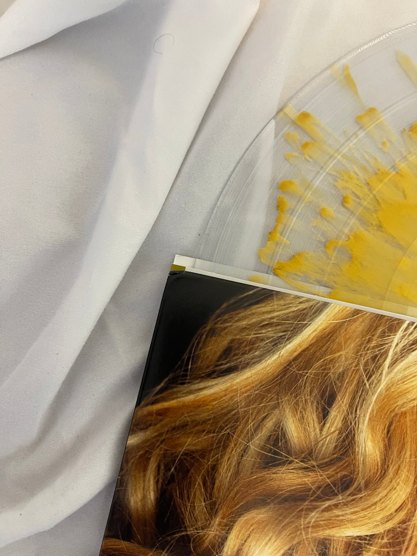 Shakira - Laundry Service (Urban Outfitters exclusive clear with gold splatter vinyl)