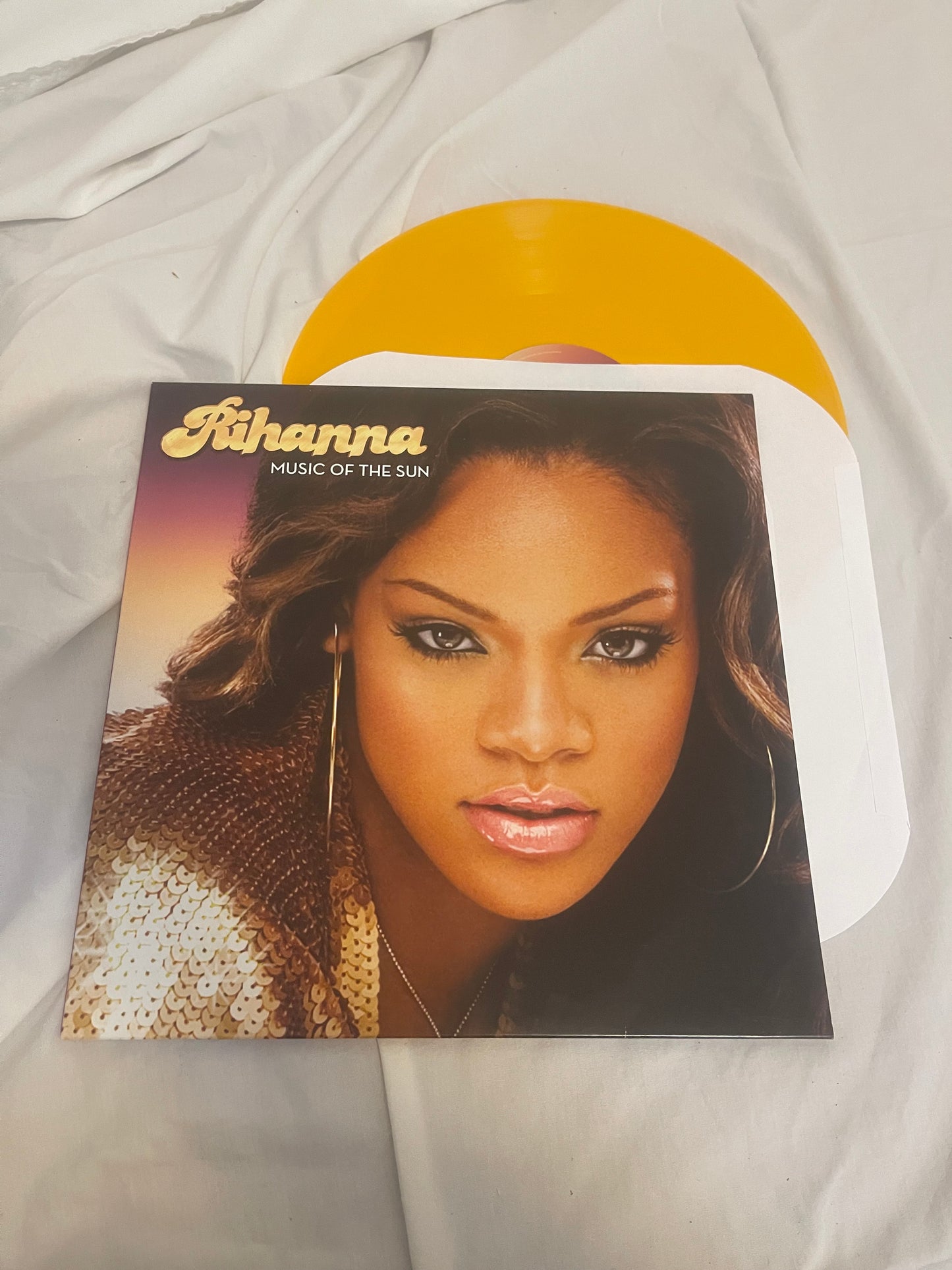 Rihanna - Music Of The Sun (exclusive yellow vinyl)