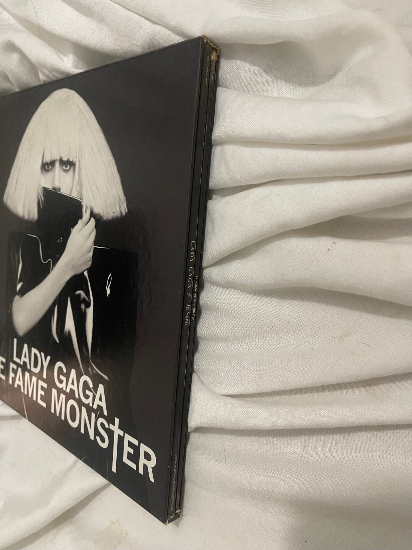Lady Gaga - The Fame Monster (Urban Outfitters exclusive vinyl box set)