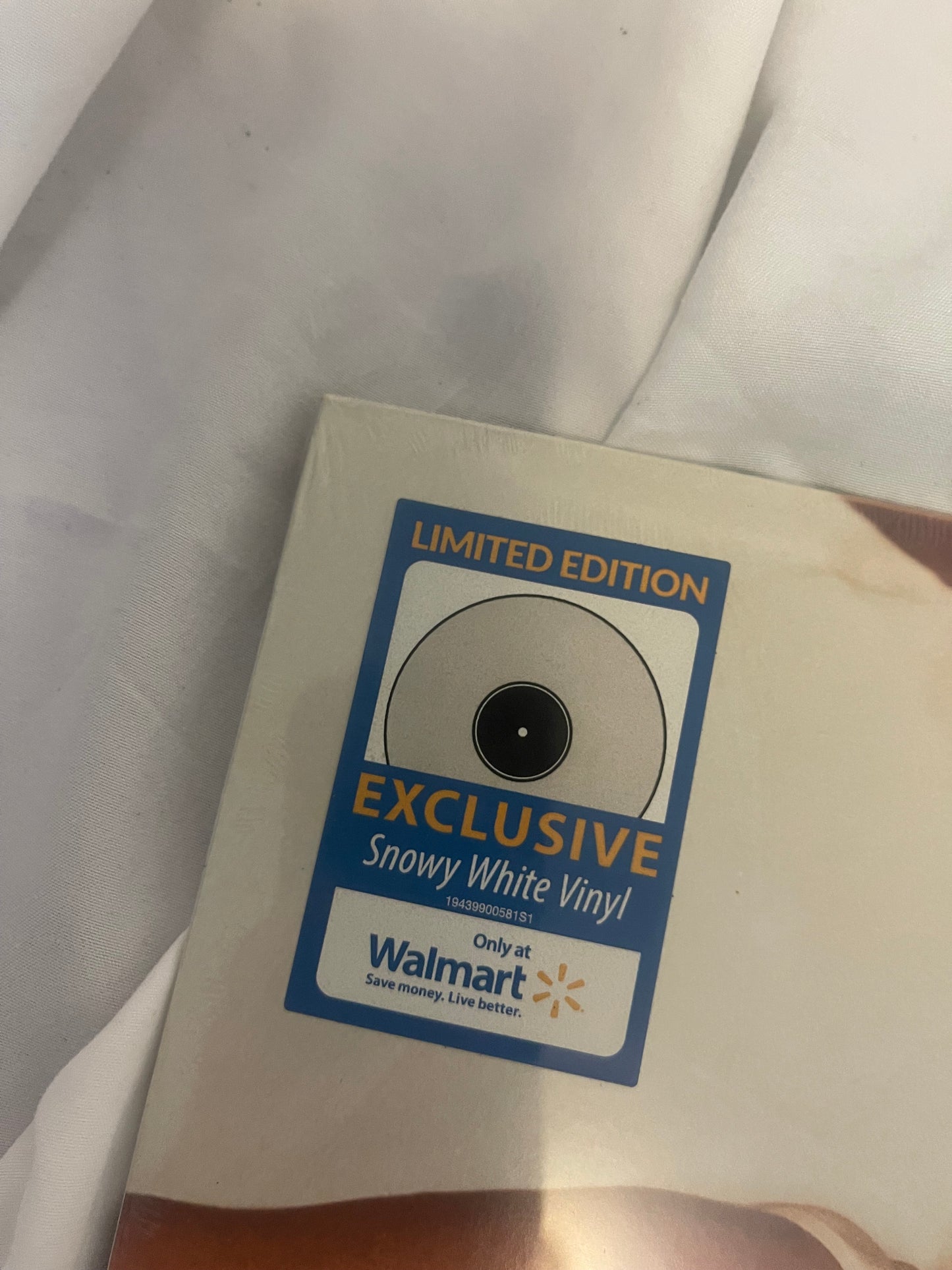 Whitney Houston - One Wish: The Holiday Album (Walmart exclusive snowy white vinyl)