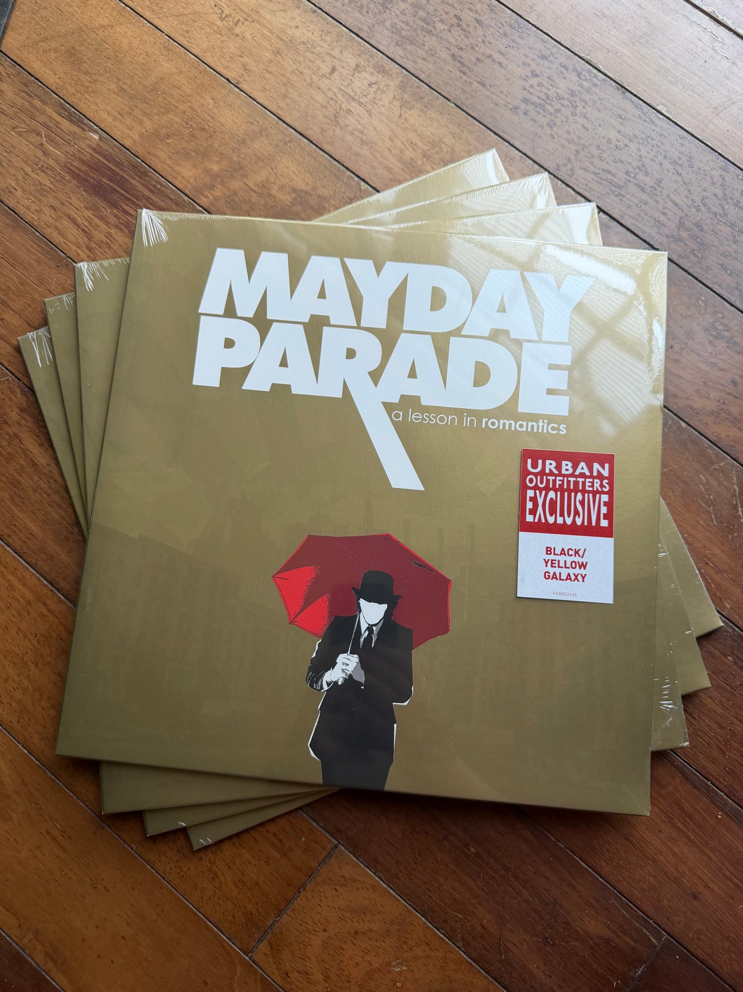 Mayday Parade - A Lesson In Romantics (Urban Outfitters exclusive black and yellow galaxy vinyl)