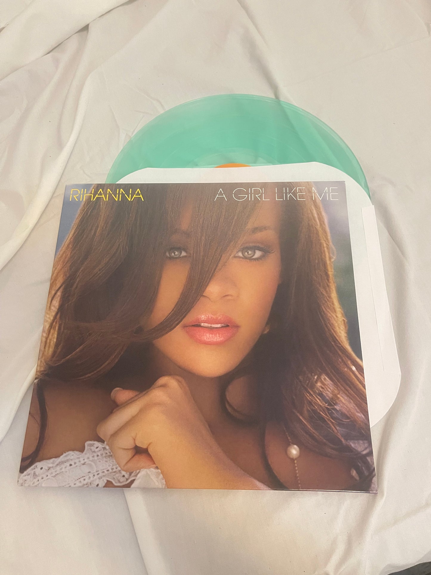 Rihanna - A Girl Like Me (exclusive sea glass vinyl)