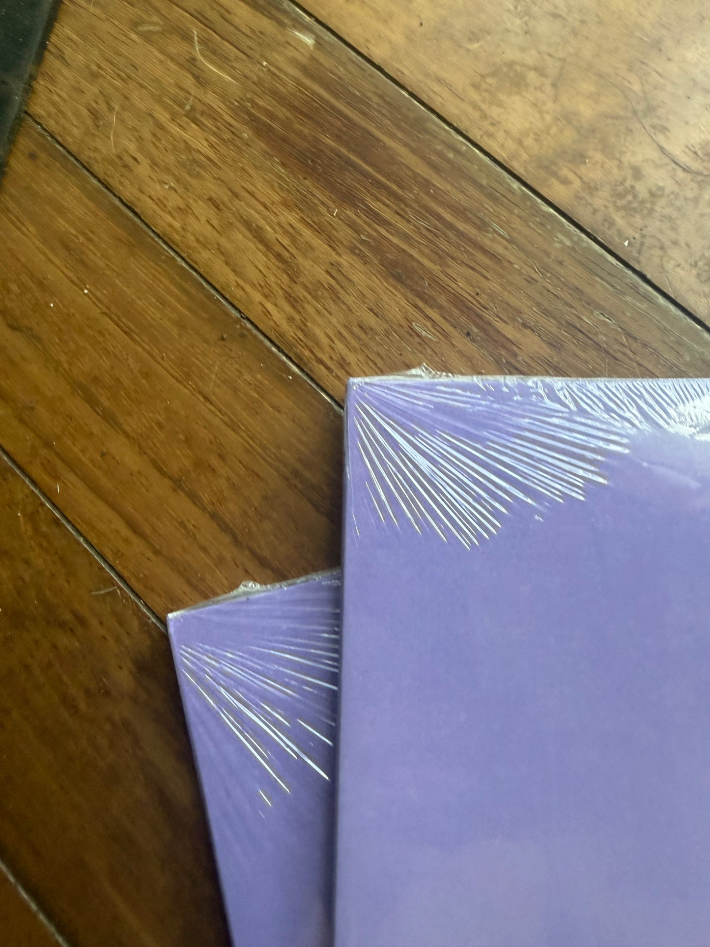 Olivia Rodrigo - Sour (Walmart exclusive Magenta pink vinyl)