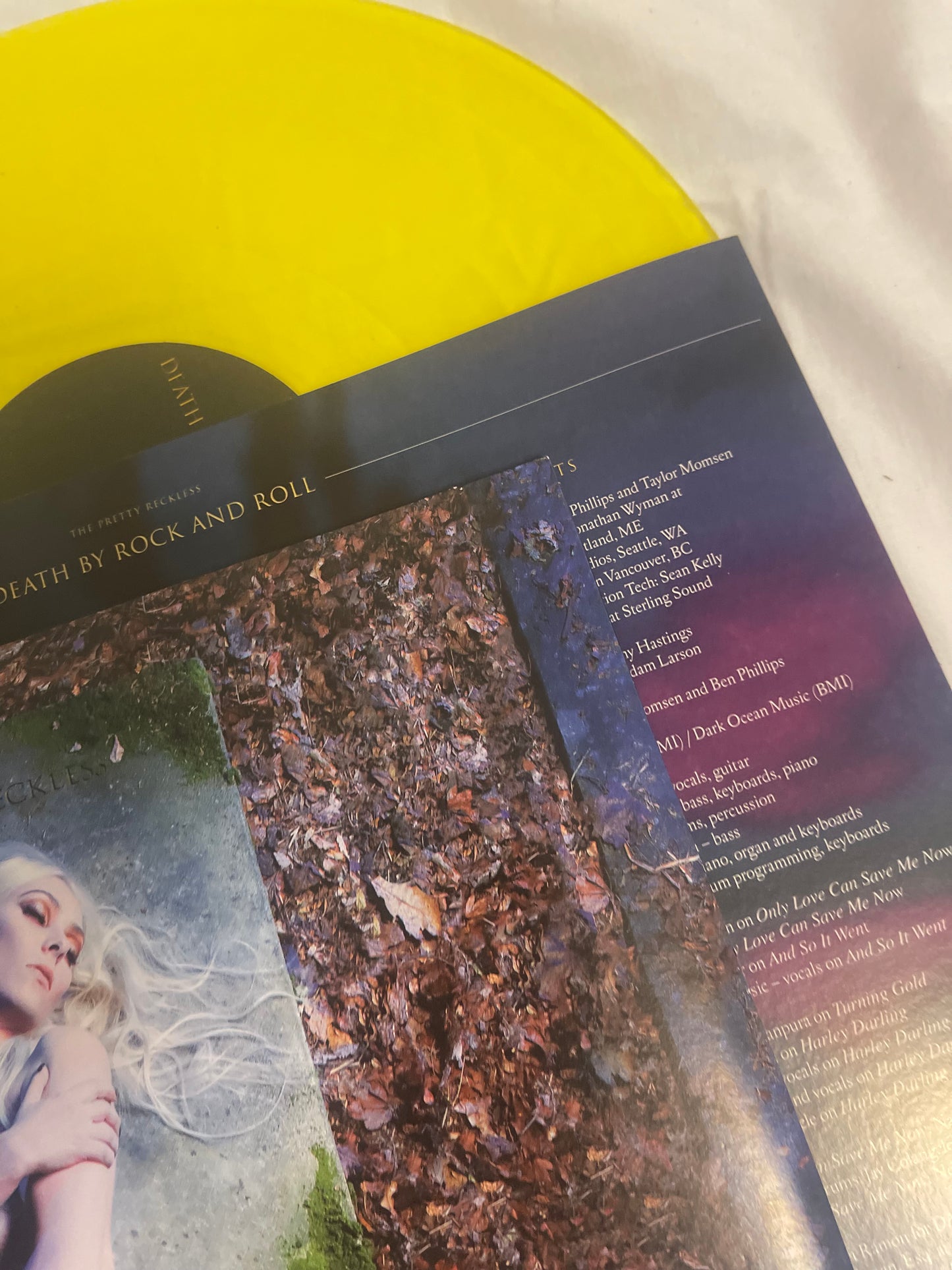 The Pretty Reckless - Death by Rock and Roll (exclusive lemonade vinyl)