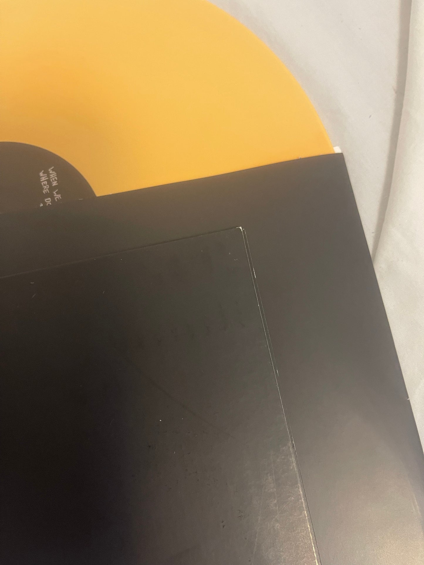 Billie Eilish - When We All Fall Asleep, Where Do We Go? (exclusive pale yellow/apricot vinyl)