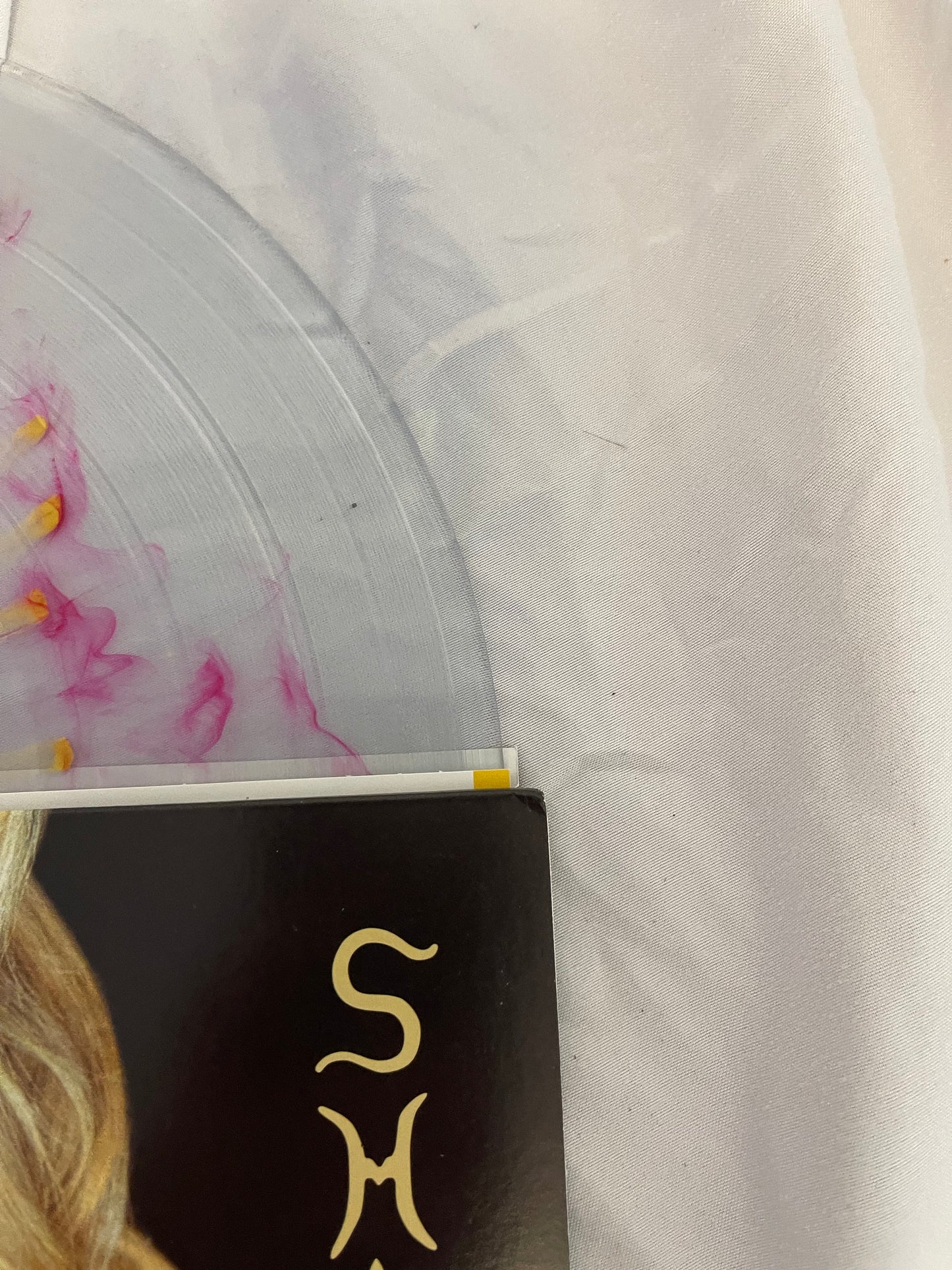 Shakira - Laundry Service (Urban Outfitters exclusive clear with gold splatter vinyl)