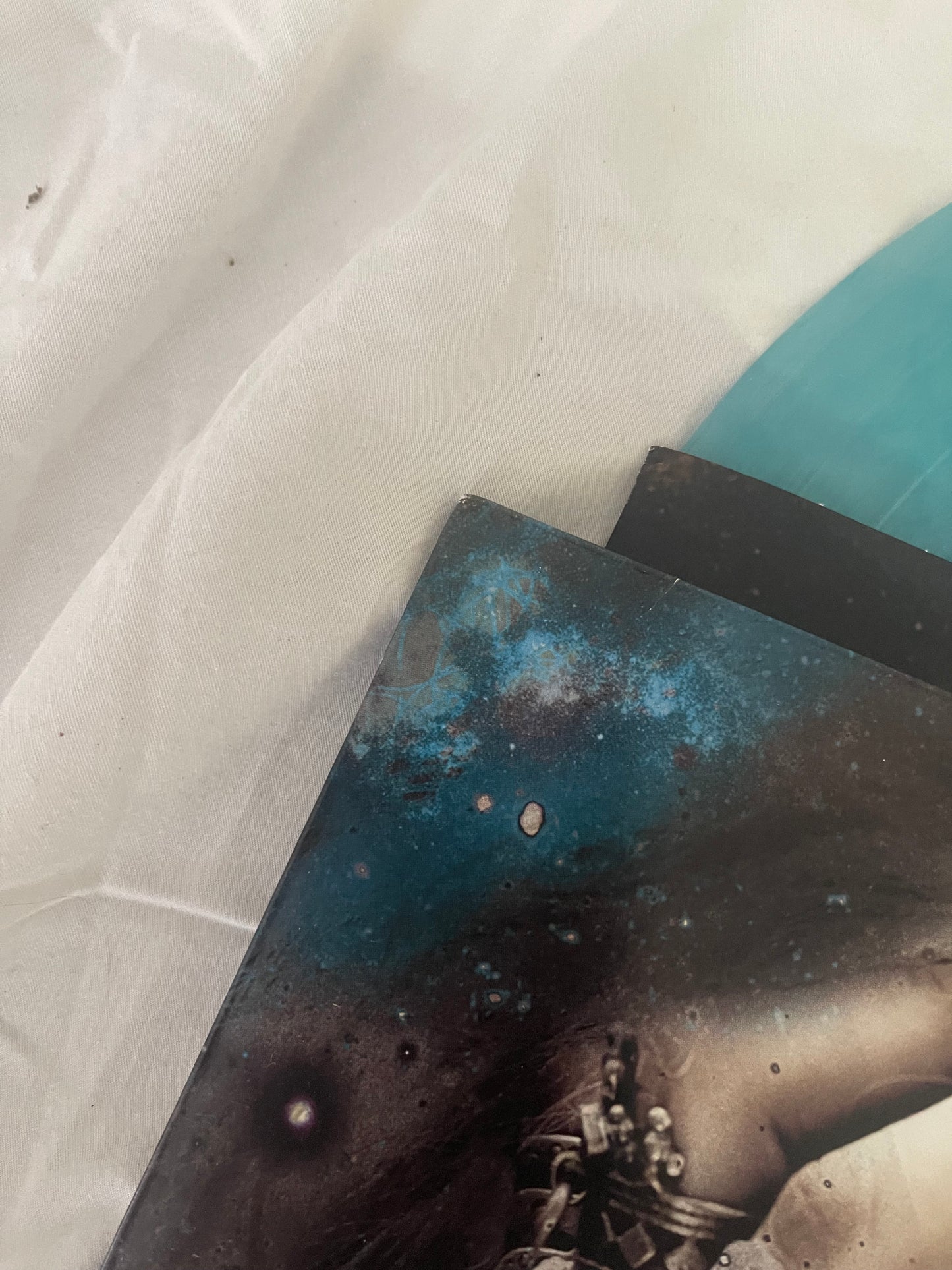 Kesha - Cannibal (Webstore exclusive turquoise marble vinyl)