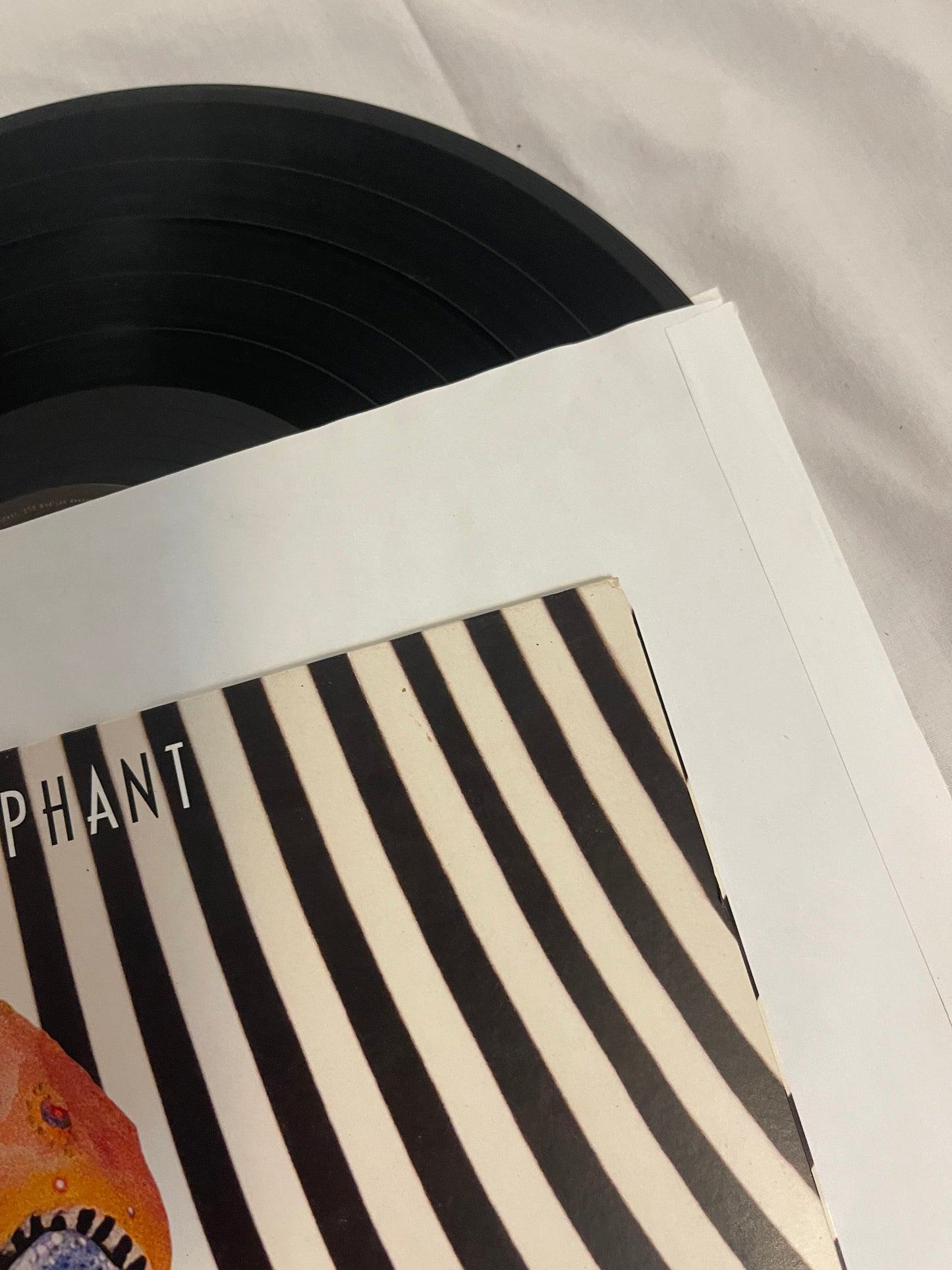 Cage The Elephant - Melophobia (standard black vinyl)