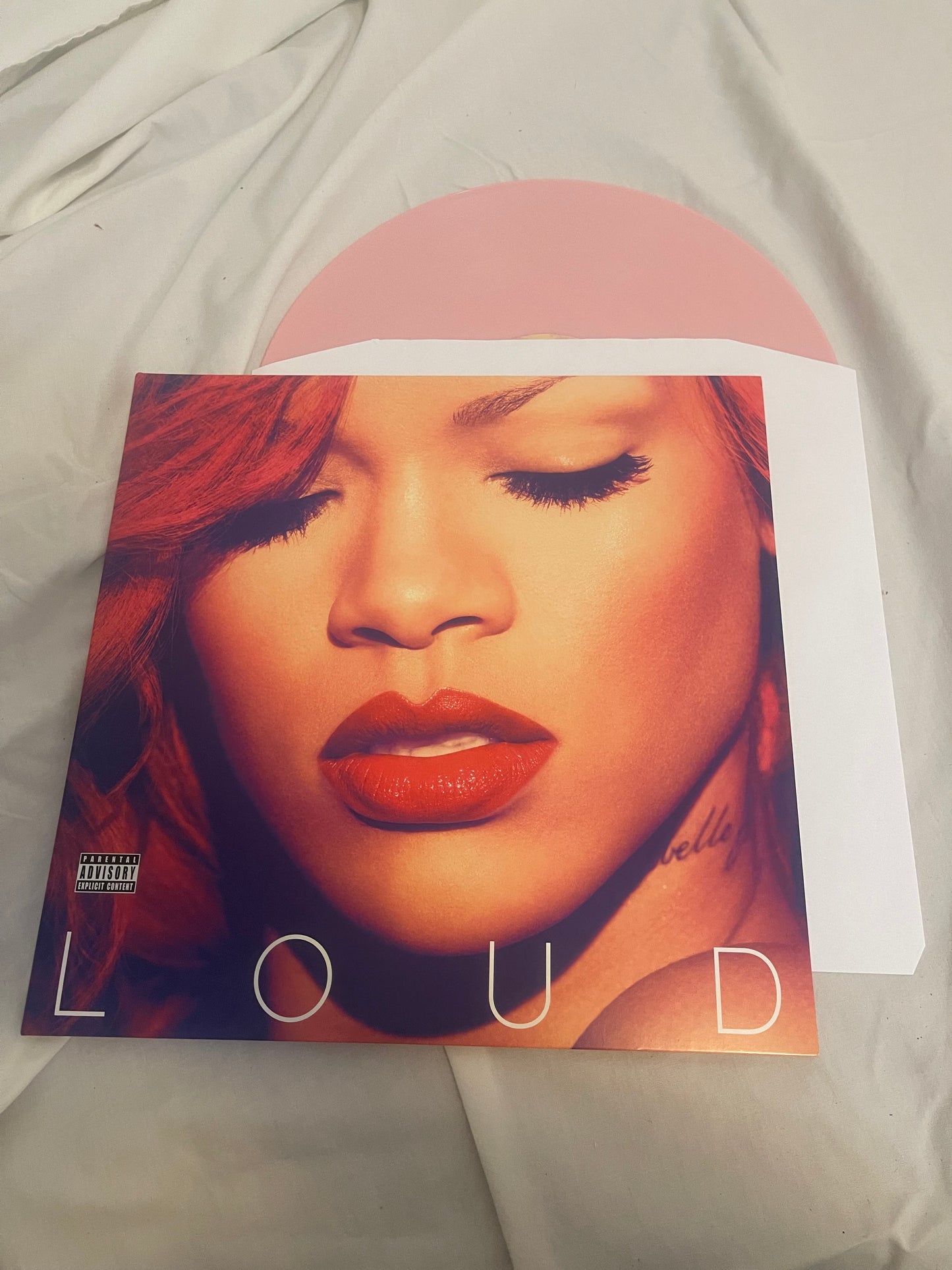 Rihanna - Loud (exclusive baby pink vinyl)