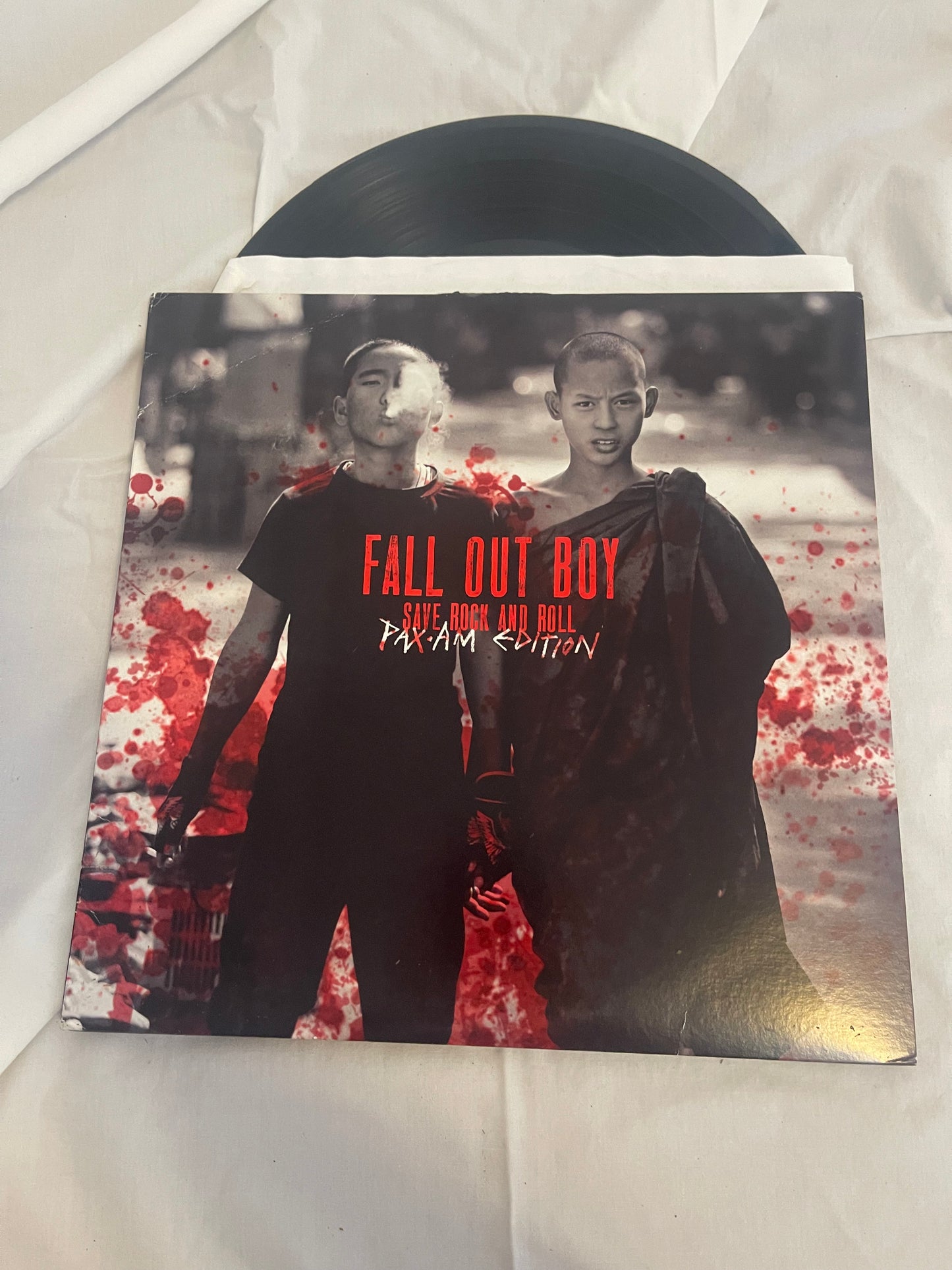 Fall Out Boy - Save Rock and Roll (PAX•AM Edition) (standard black vinyl)