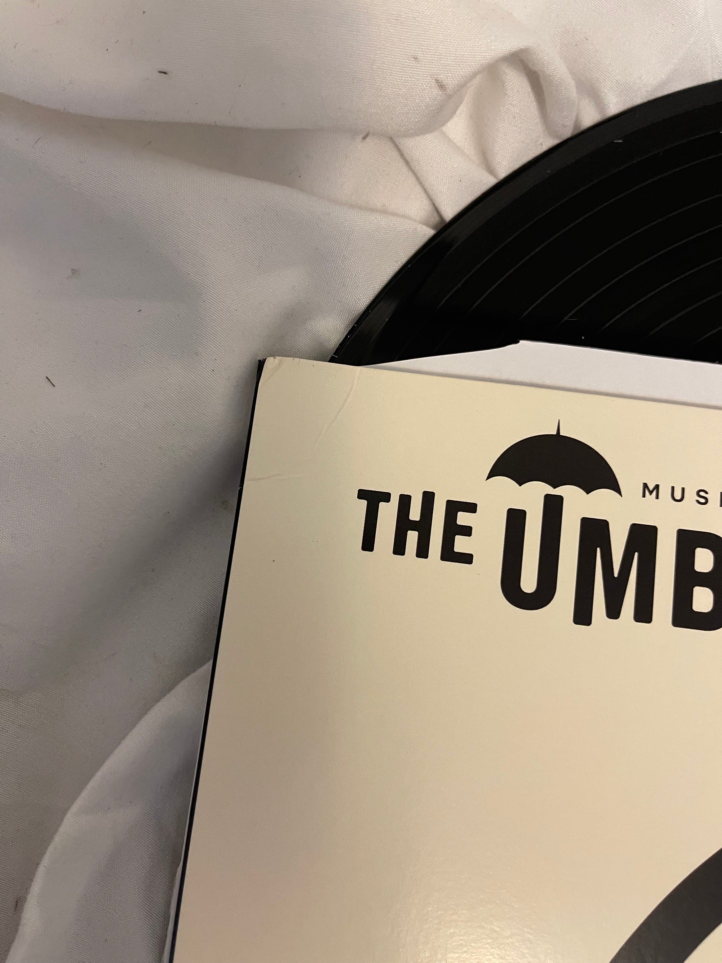 The Umbrella Academy 2 - Soundtrack (Black/white split vinyl)
