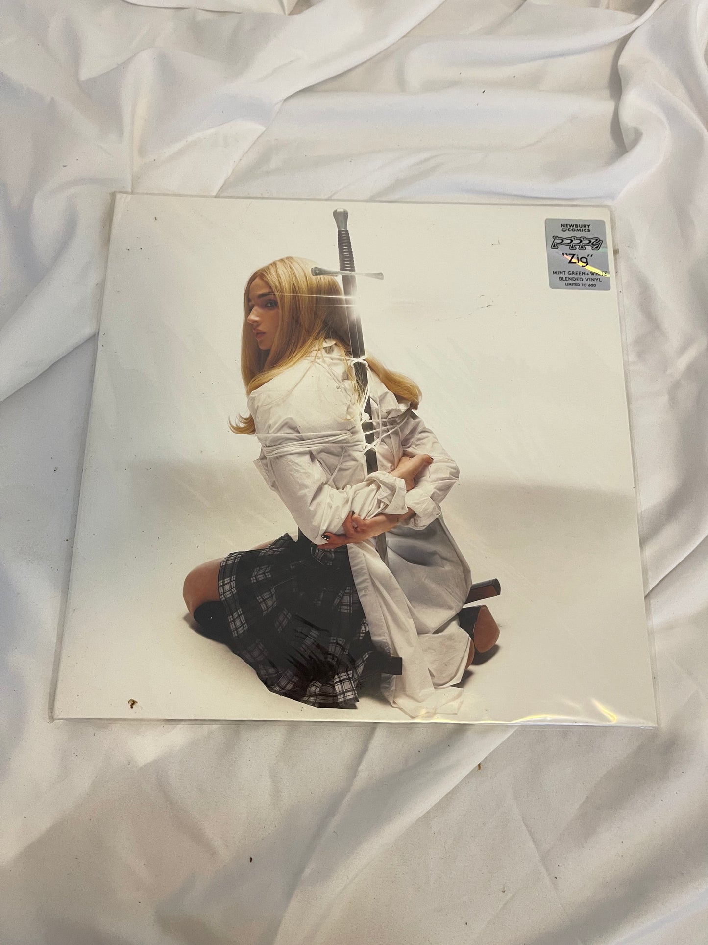 Poppy - Zig (Newbury comics exclusive mint green and white blended vinyl)