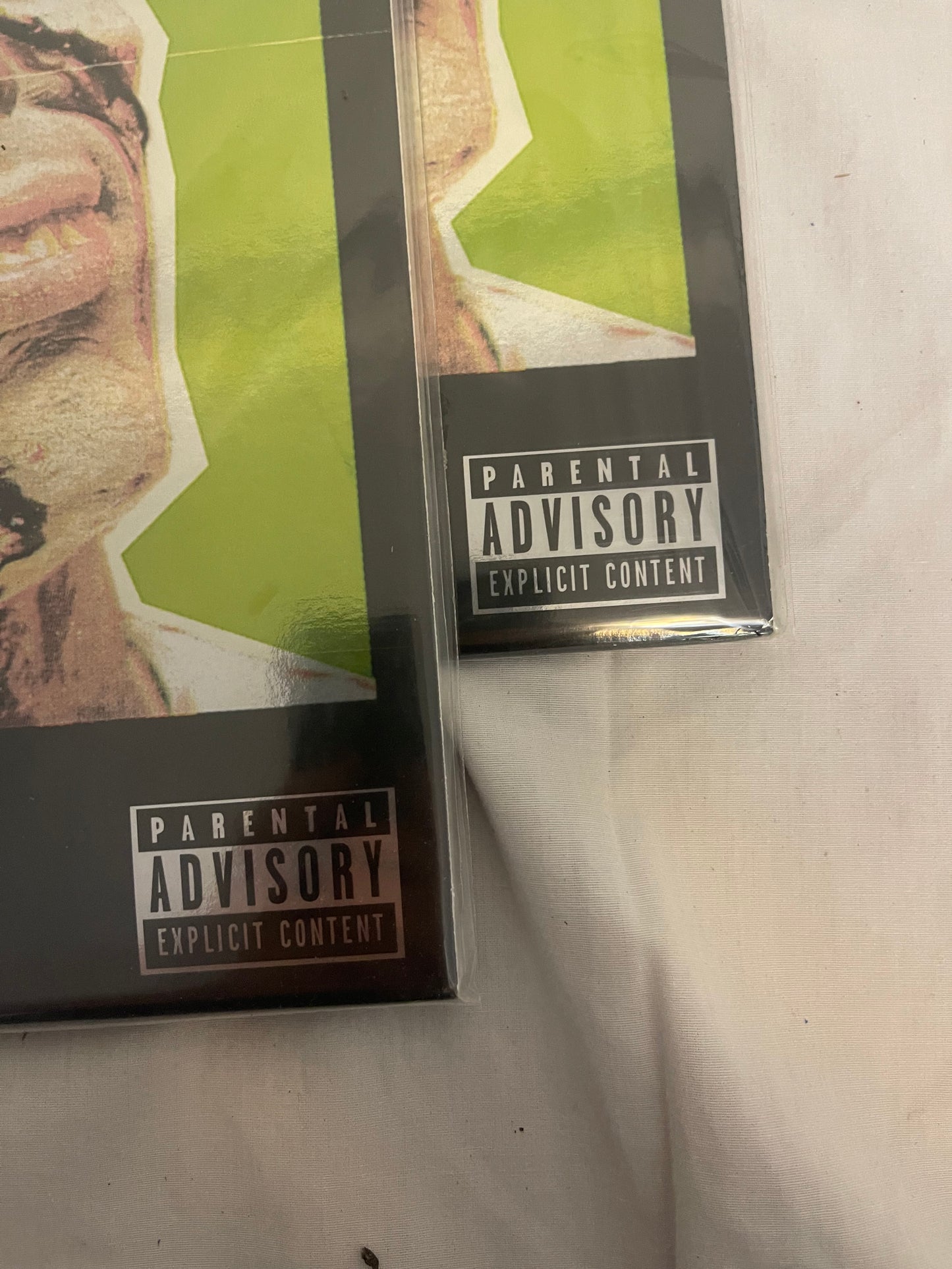 Sum 41 - Does This Look Infected? (Record Store Day Black Friday Canada exclusive Green with Orange Specs vinyl)