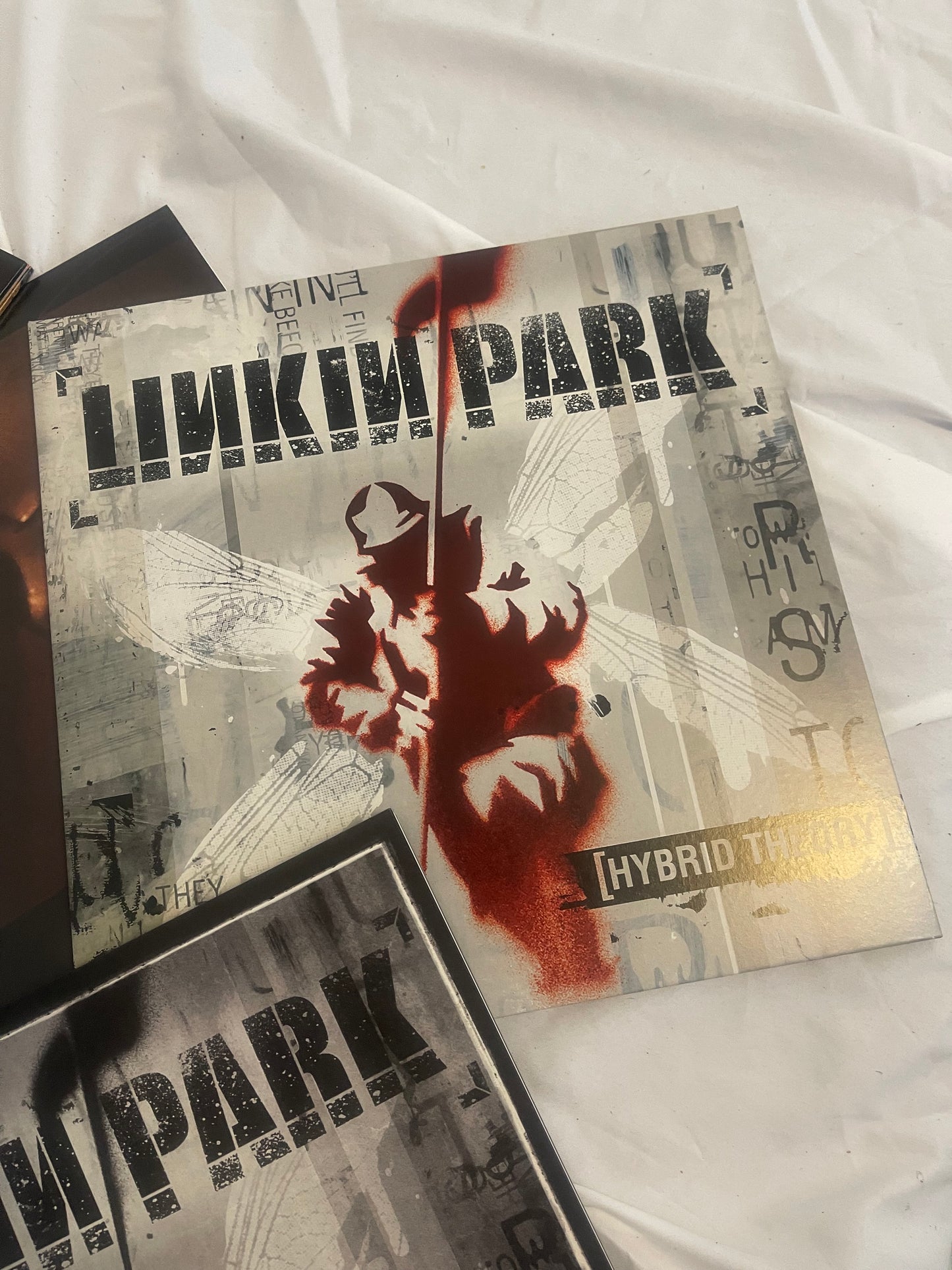 Linkin Park - Hybrid Theory (20th anniversary  vinyl/CD/Cassette box set)