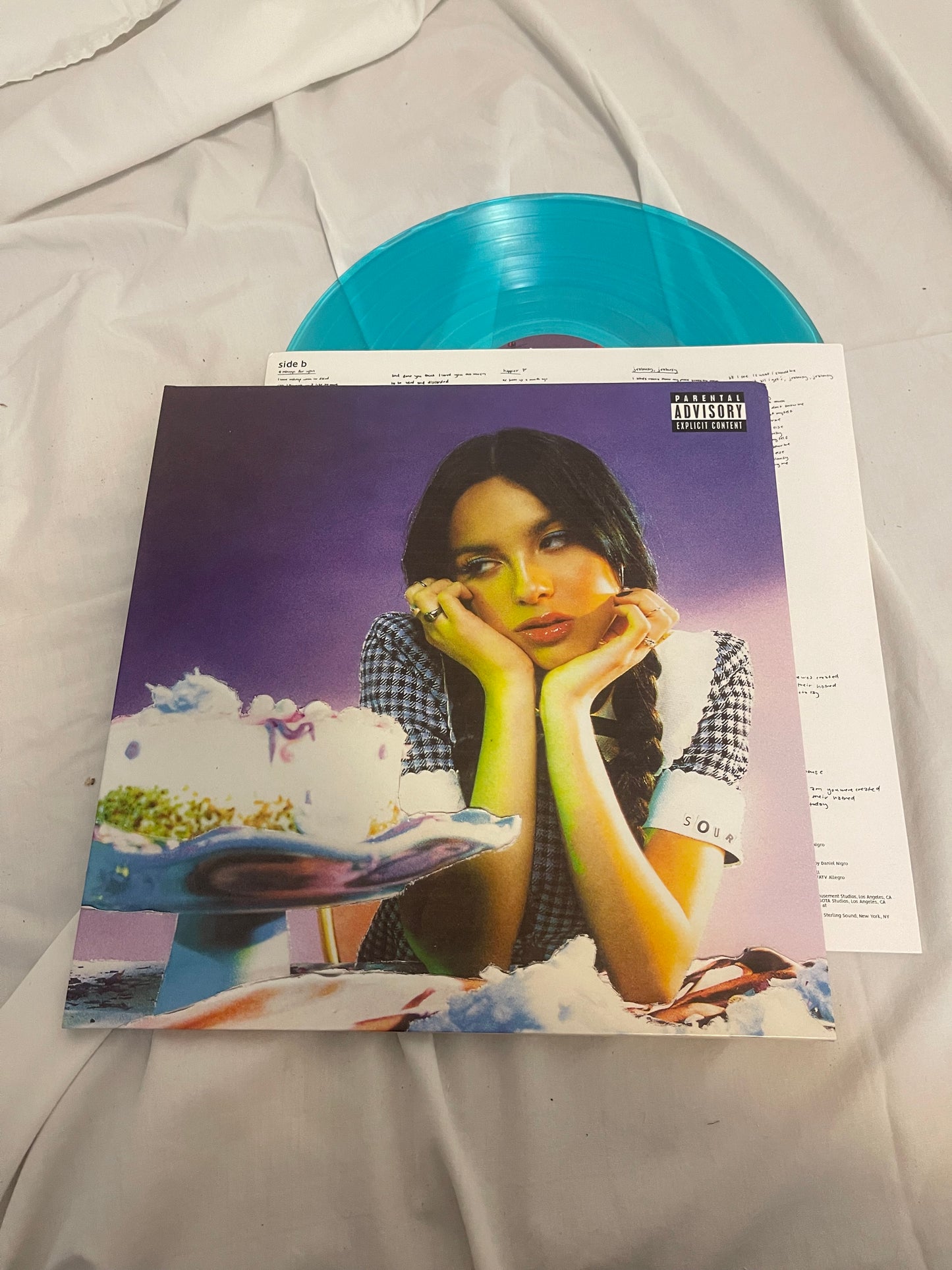 Olivia Rodrigo - Sour (Target exclusive light blue alternate cover vinyl)