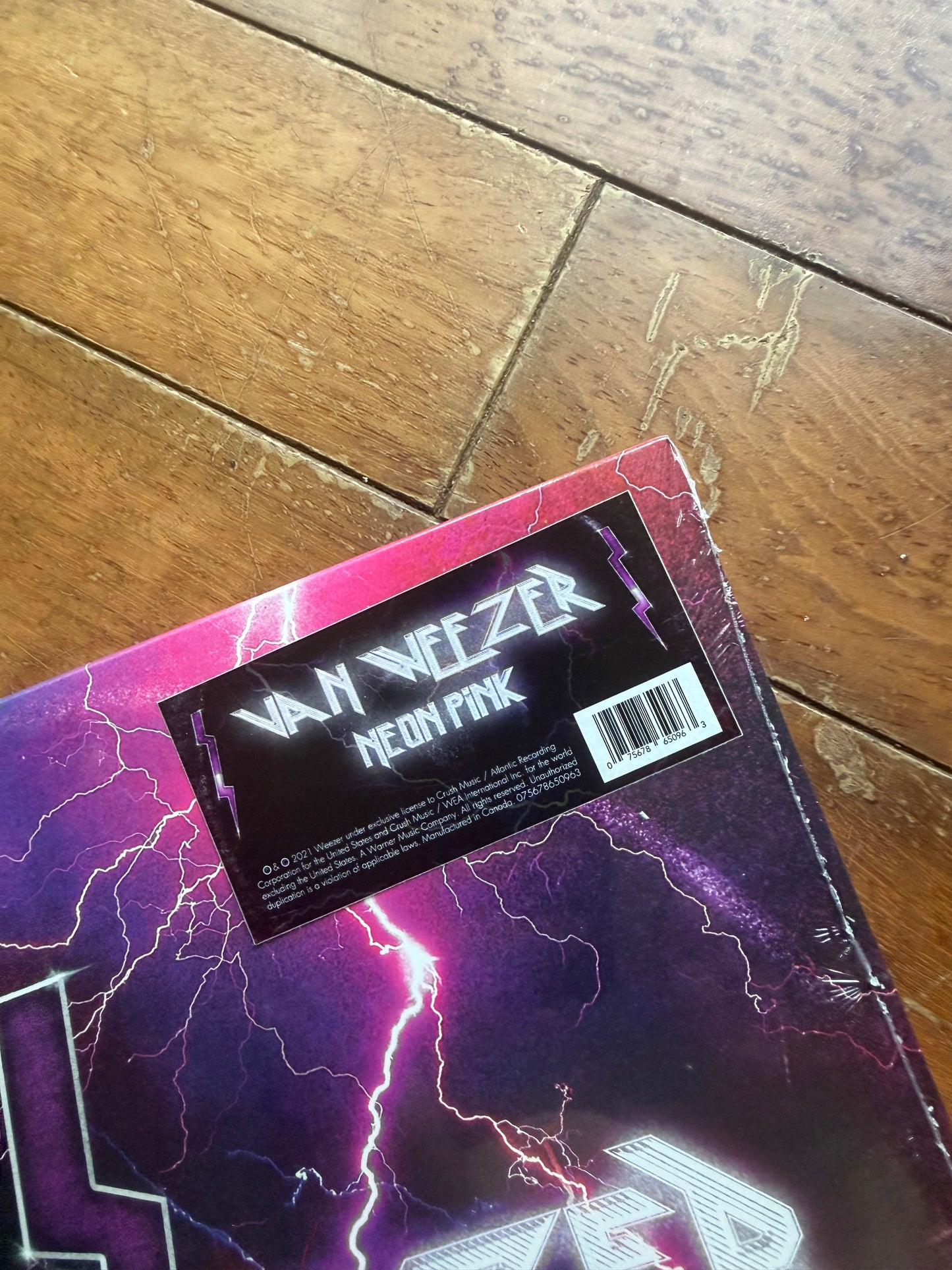 Weezer - Van Weezer (indie exclusive neon pink vinyl)