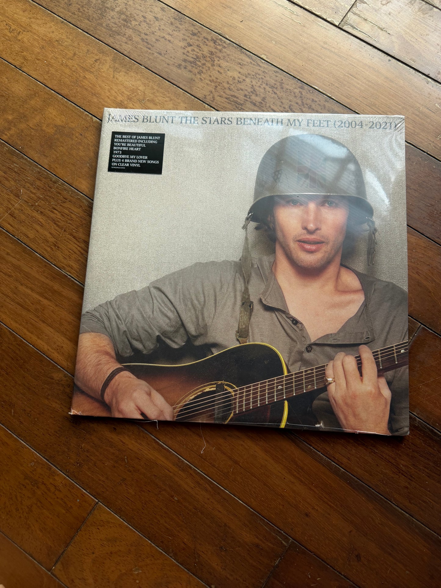 James Blunt - The Stars Beneath My Feet (2004-2021) (exclusive clear vinyl)